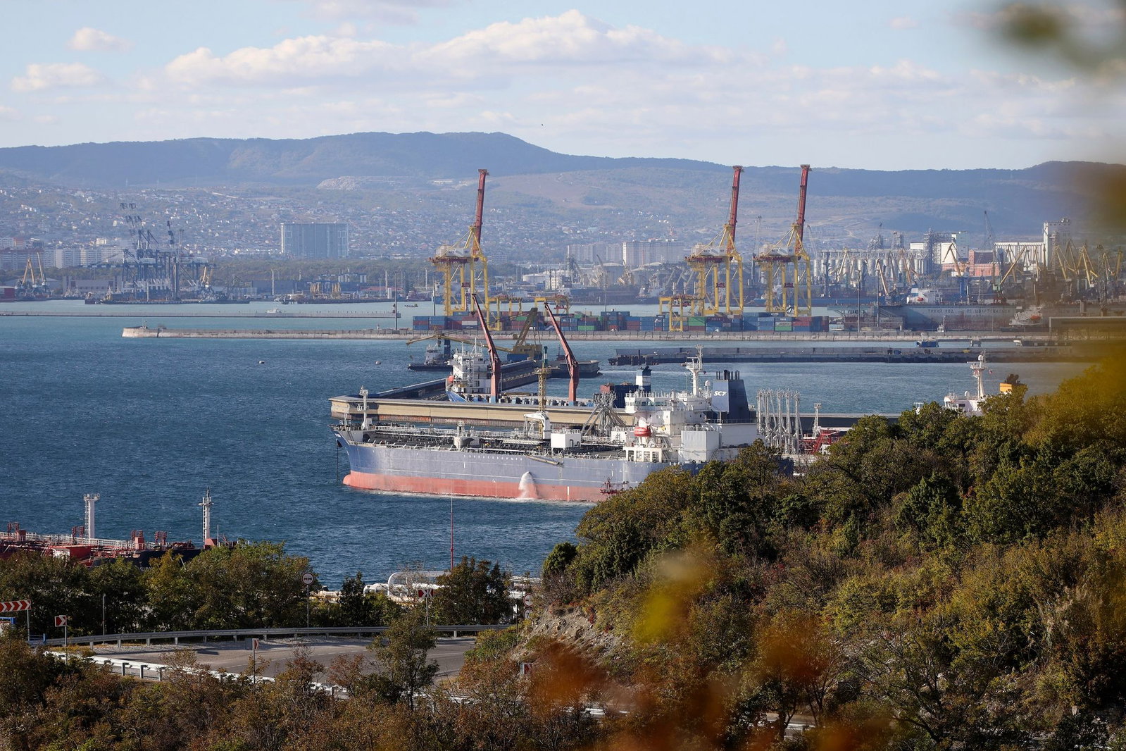 Der russische Schwarzmeerhafen Noworossijsk ist immer wieder Ziel ukrainischer Drohnenangriffe. (Archivbild)