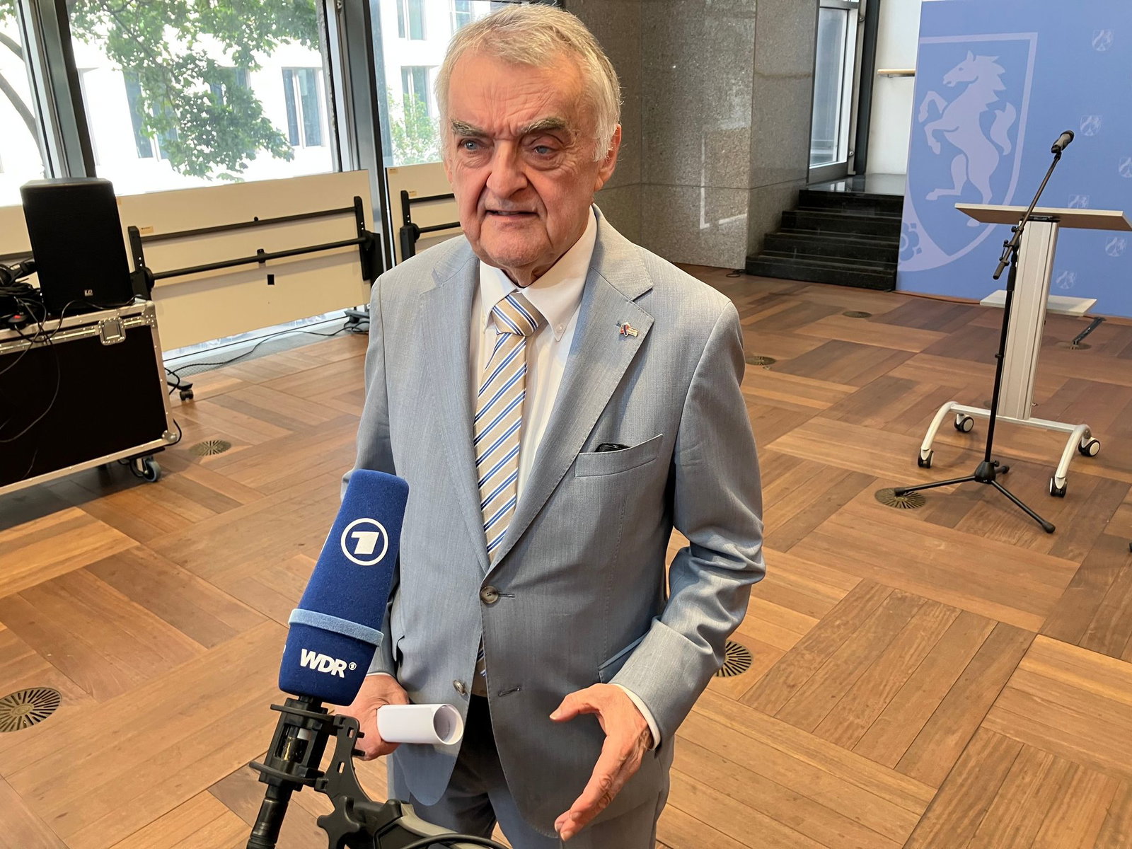 NRW-Innenminister Herbert Reul findet klare Worte. 