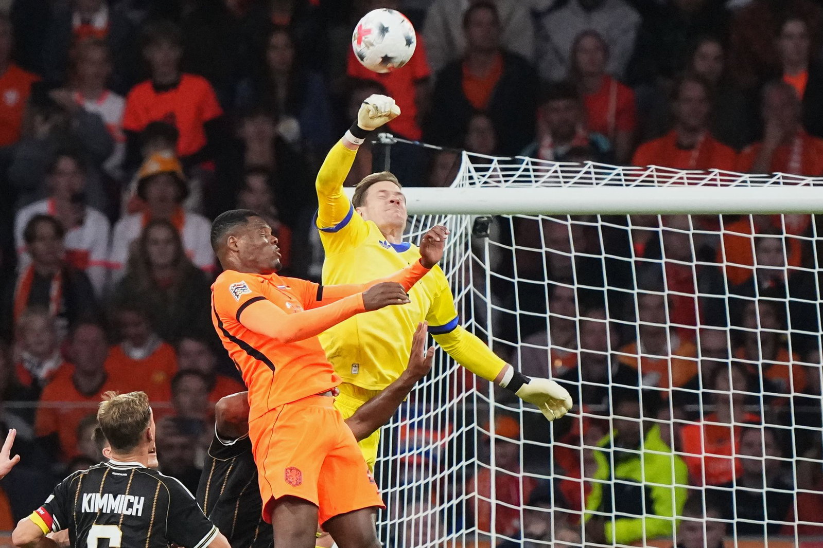 Marc-André ter Stegen hatte bei seinem Comeback richtig viel zu tun. 