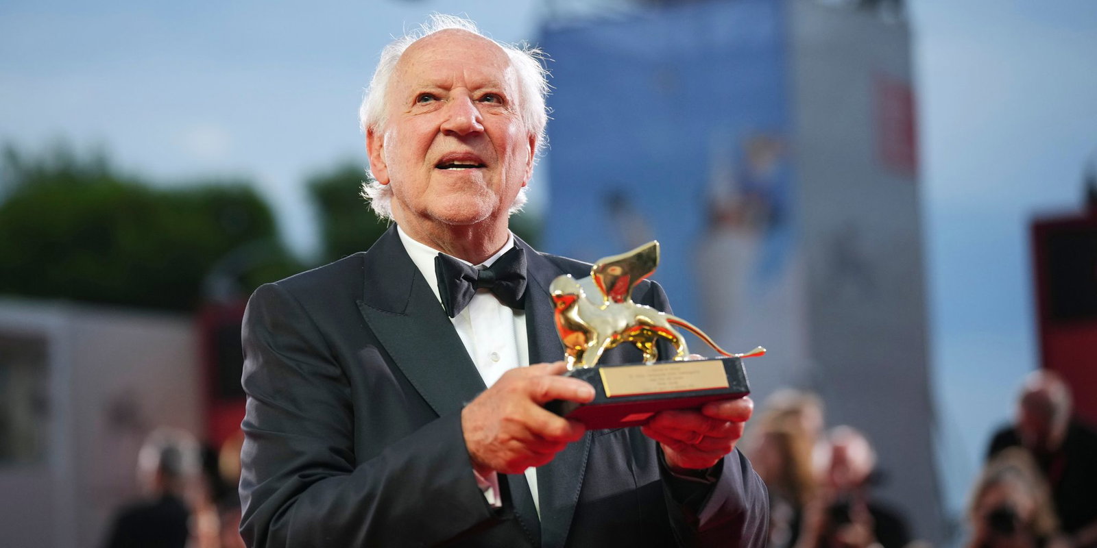 Werner Herzog wurde vergangenes Jahr mit dem Goldenen Löwen für sein Lebenswerk ausgezeichnet. (Archivbild)