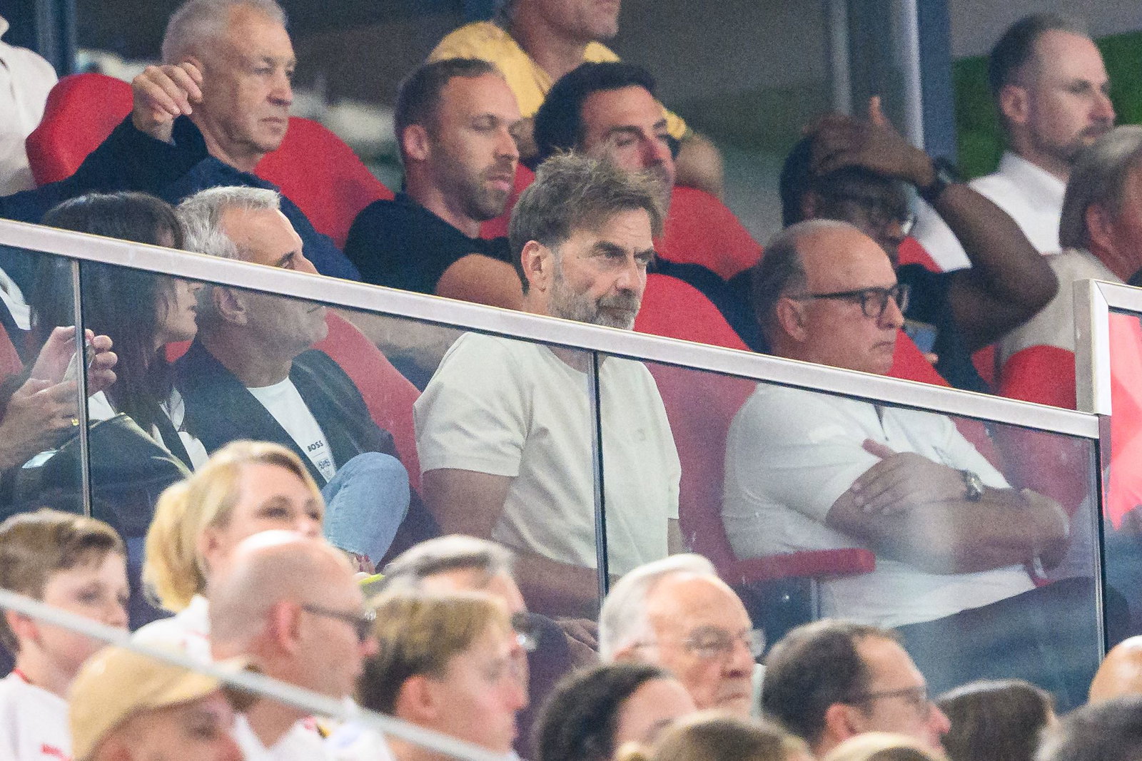 Bundestrainer Jürgen Klopp schaute sich wie schon am ersten Spieltag das Spiel des VfB im Stadion an.
