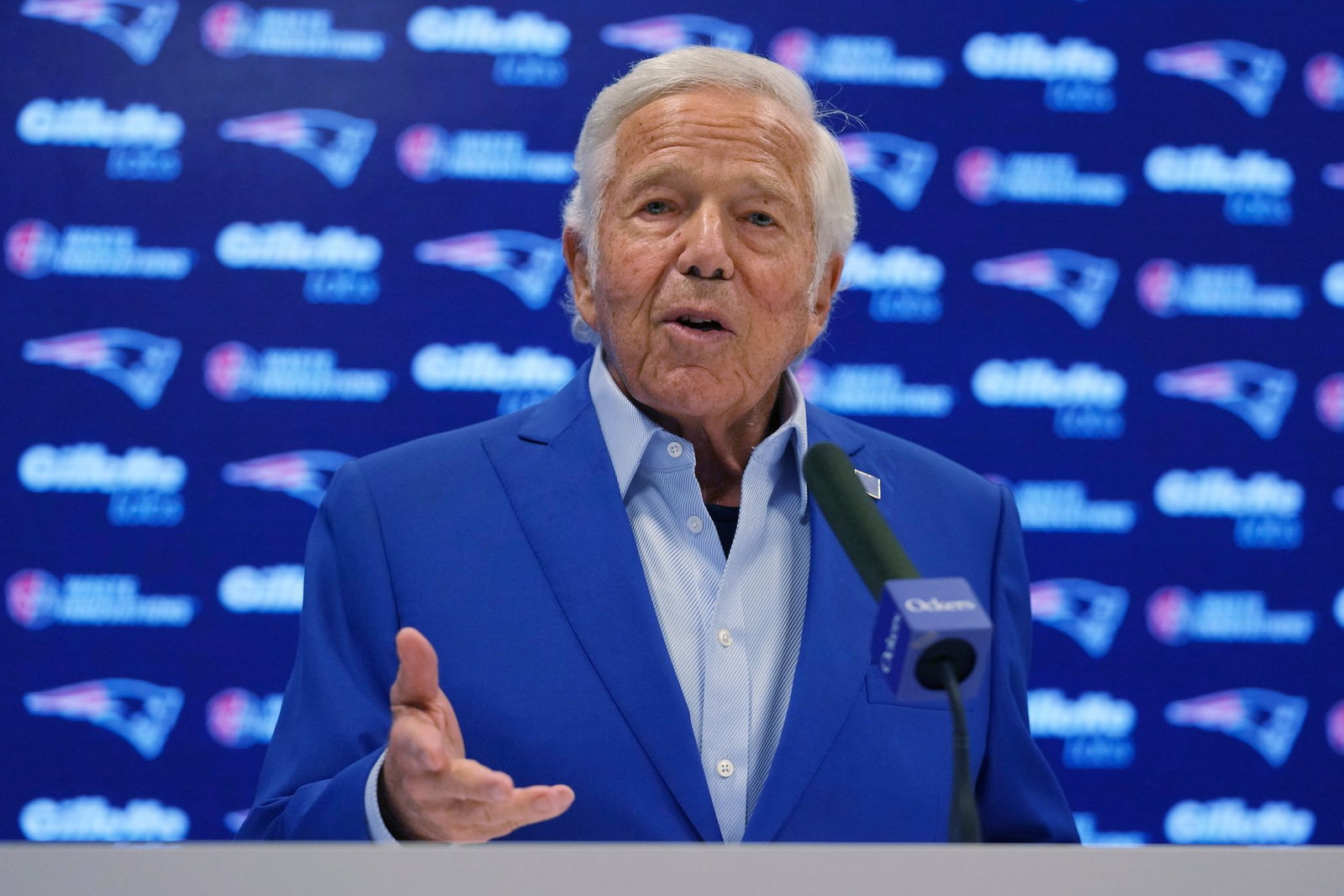 Auch Multimilliardär Robert Kraft, der ein von Ed Sheeran bespielte Stadion besitzt, will nach eigener Aussage spenden. (Archivbild)