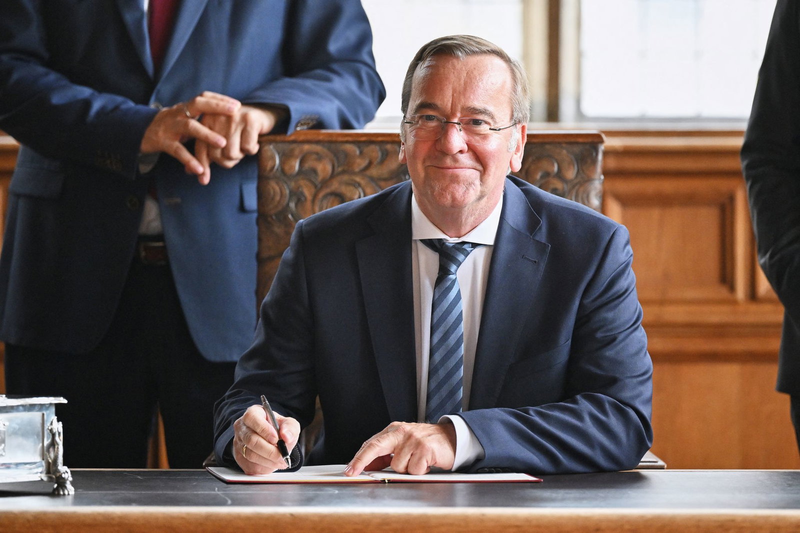 Verteidigungsminister Boris Pistorius (SPD) unterzeichnete eine Absichtserklärung. 