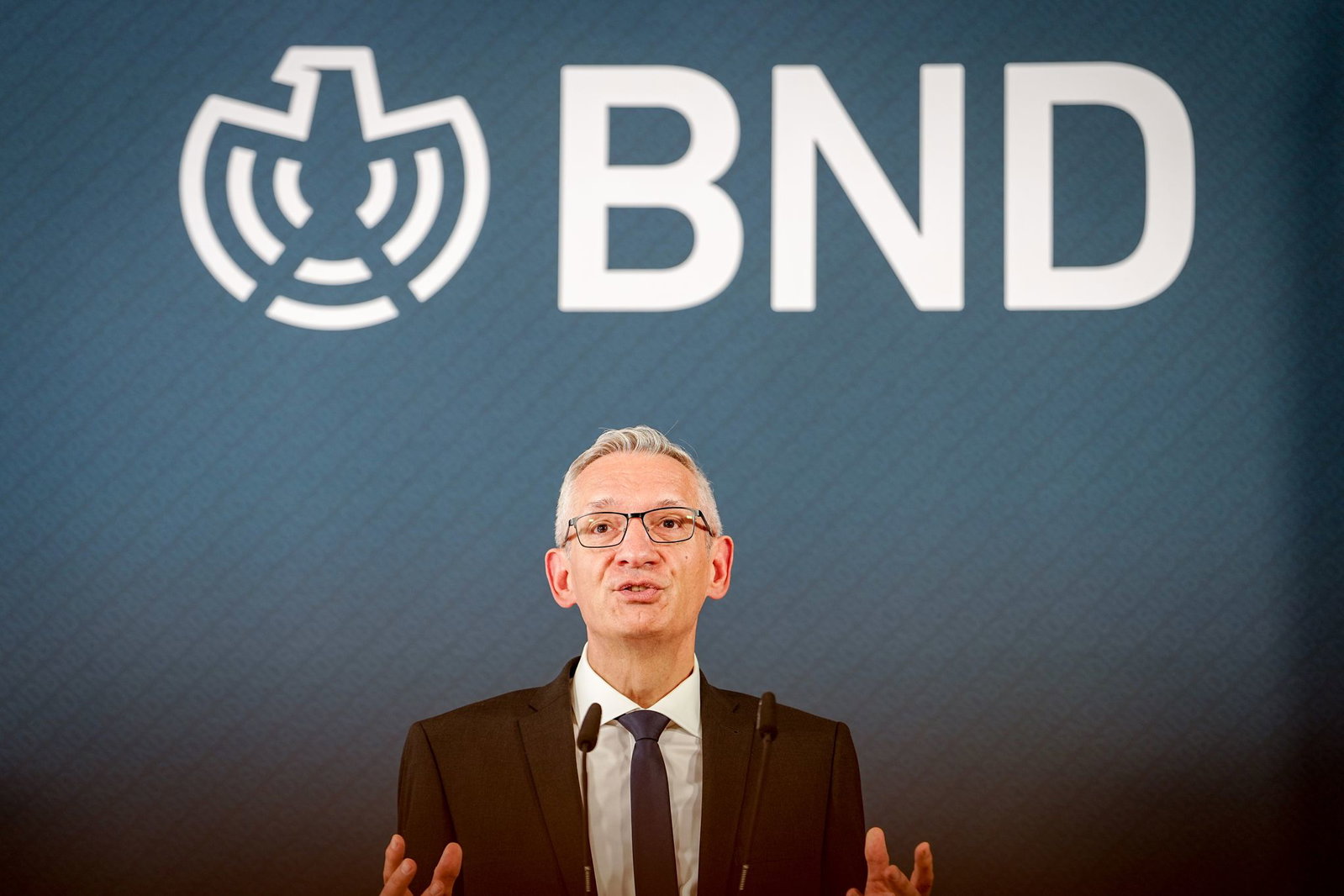 BND-Präsident Jäger sagt, die deutsche Öffentlichkeit müsse verstehen, «dass scheinbar zusammenhanglose hybride Aktivitäten strategisch miteinander verbundene feindselige Handlungen sind». (Archivfoto)