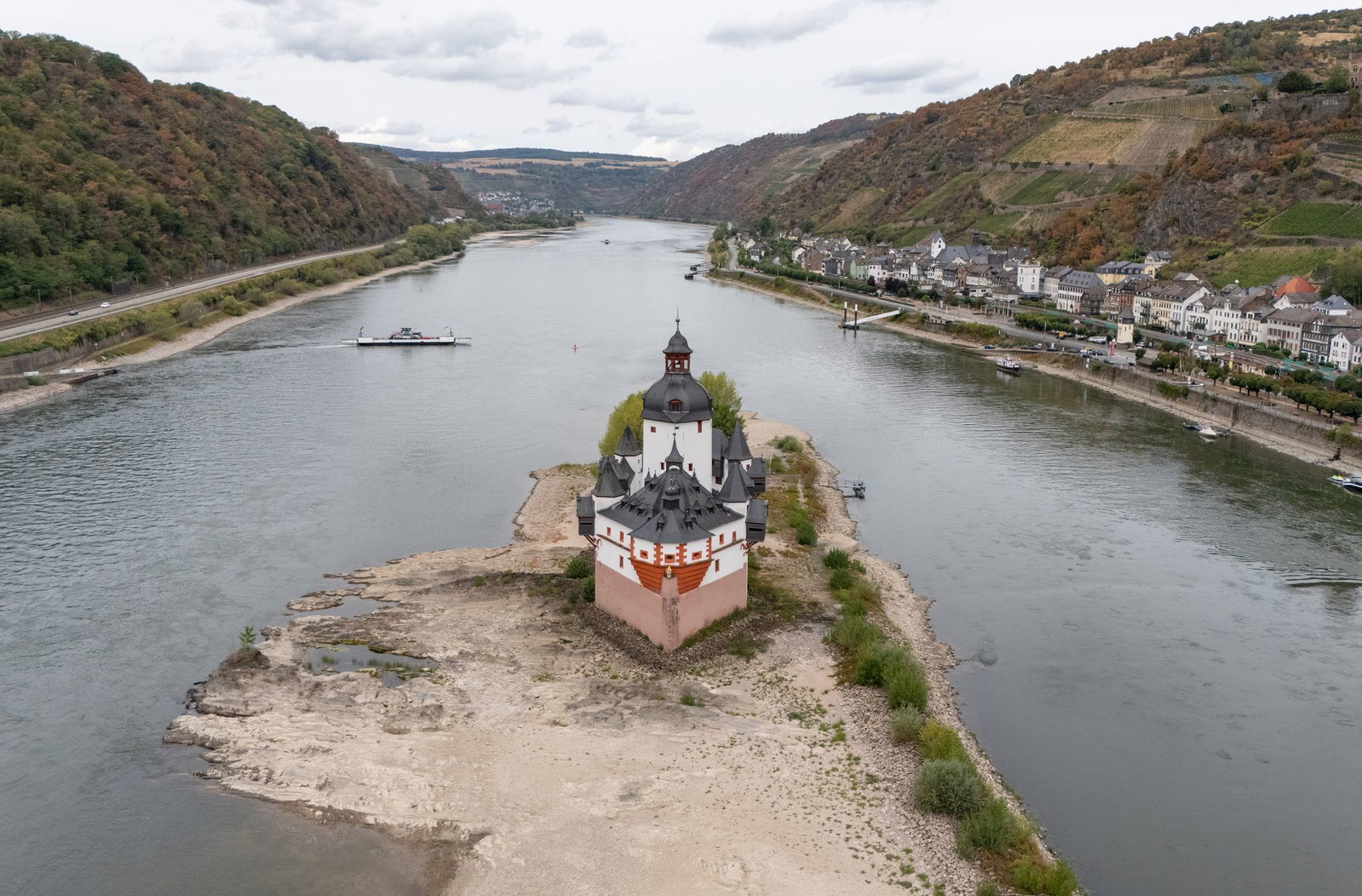 Seit Mitte August wurden am Pegel Kaub steigende Wasserstände verzeichnet, seit einigen Tagen geht es wieder runter.