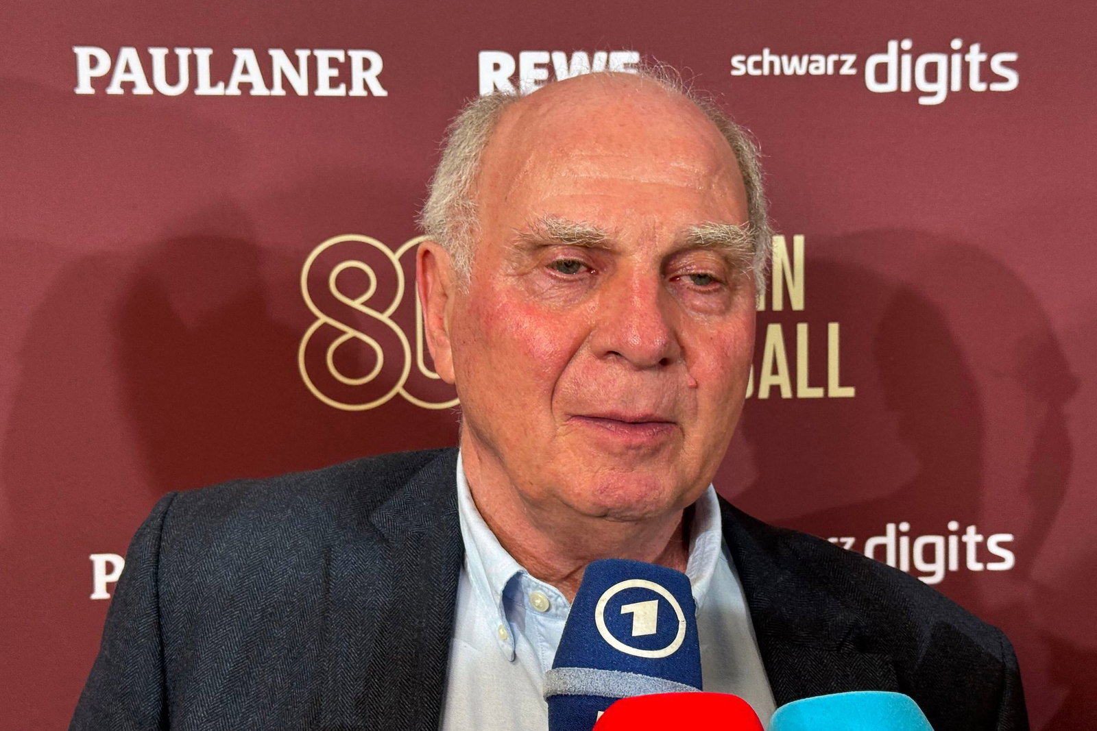 Uli Hoeneß nimmt Neu-Trainer Gavel und den neuen Sportchef Leibenath in die Pflicht.