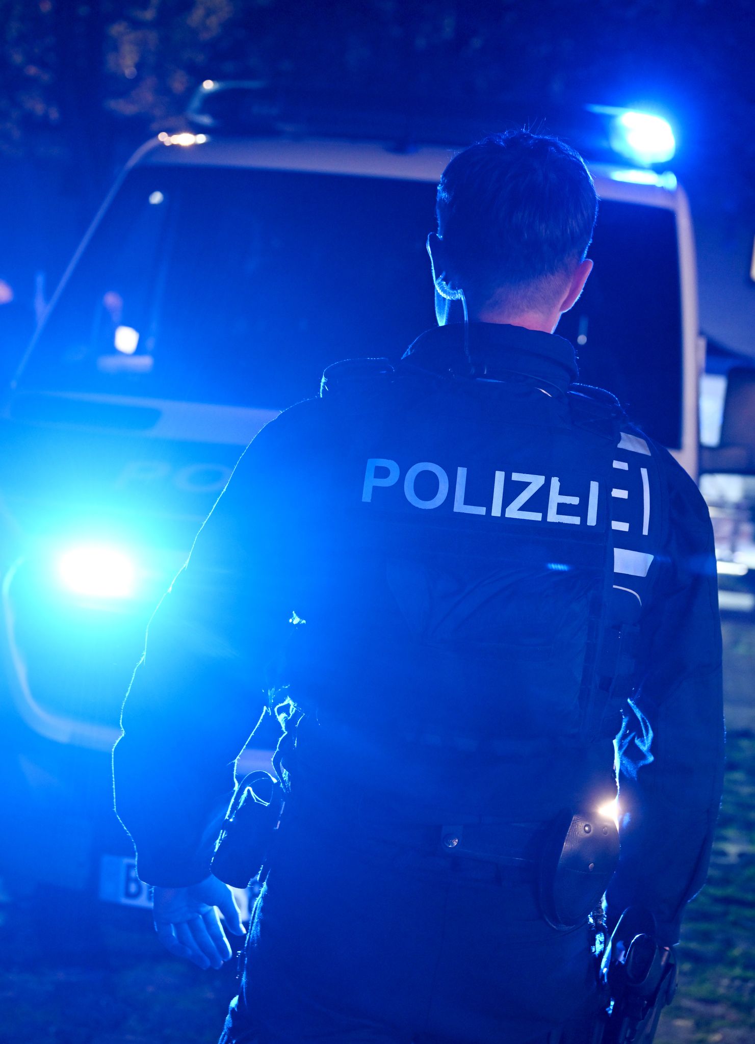 Die Kleidung soll bequemer sein und besseren Schutz bieten vor Wärme, Kälte und Messerangriffen.