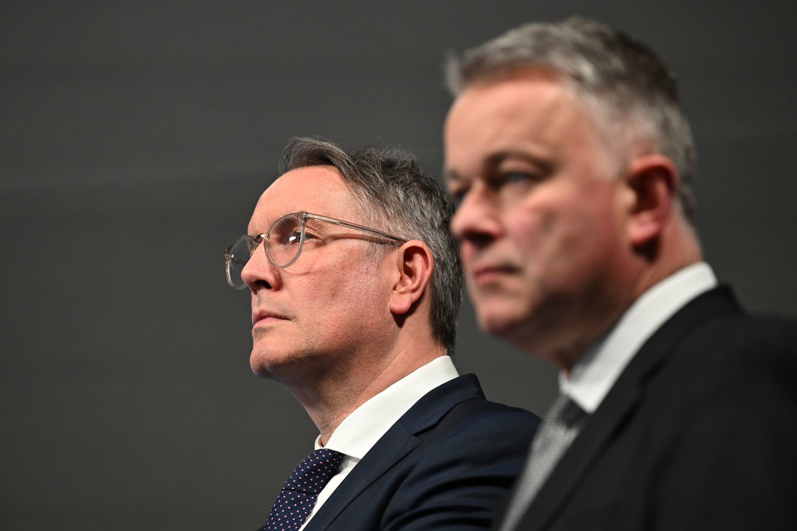 Gordon Schnieder (r) und Alexander Schweitzer (l) betonen die traditionelle Nähe von Rheinland-Pfalz zur USA. (Archivbild)