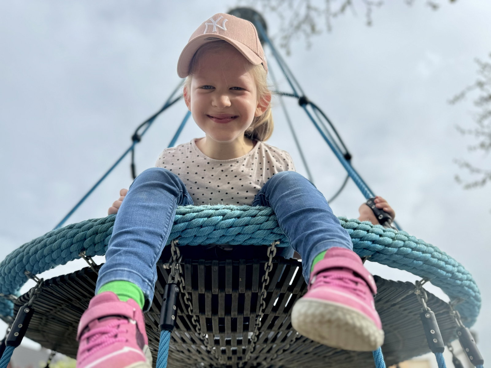 Kinder unterm Regenbogen Romi