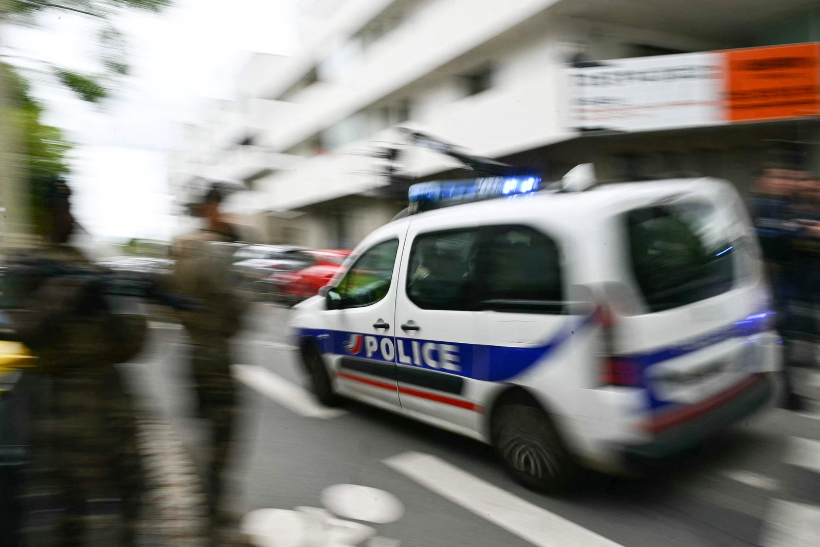 Die Fahrt des Neunjährigen mit einem Geländewagen durch Marseille hätte ein schlimmes Ende nehmen können, meint die Polizei. (Symbolbild)