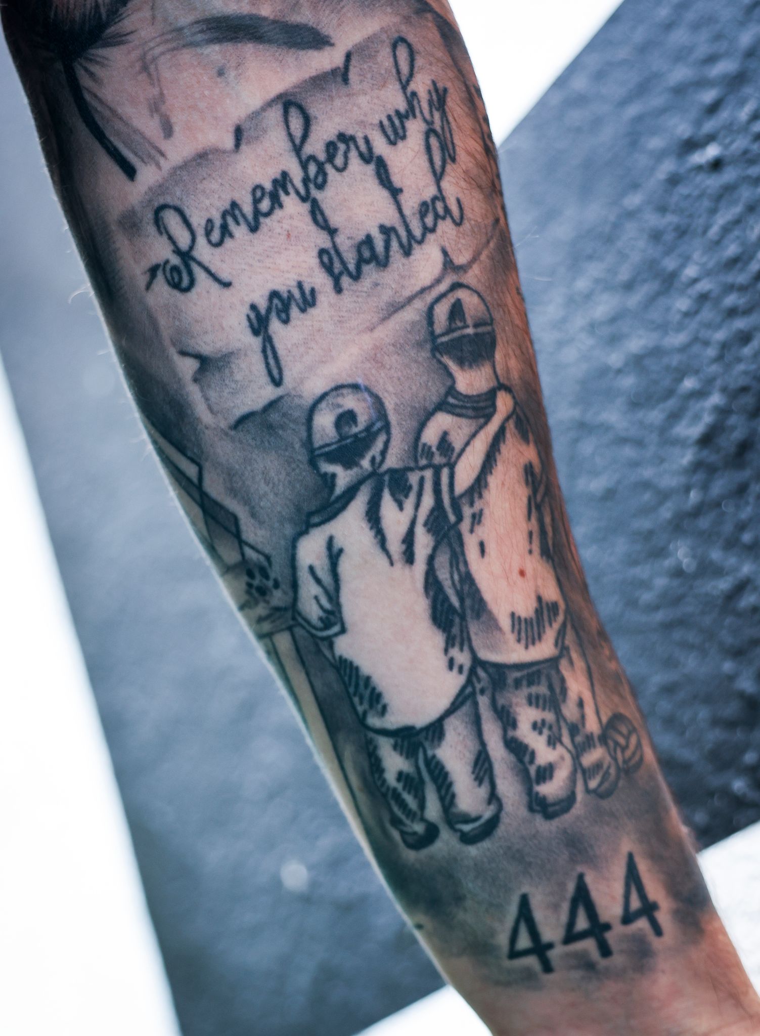 Die Brüder Mario und Luka Vuskovic als Tattoo verewigt auf dem Unterarm von Luka. (Archivbild)  