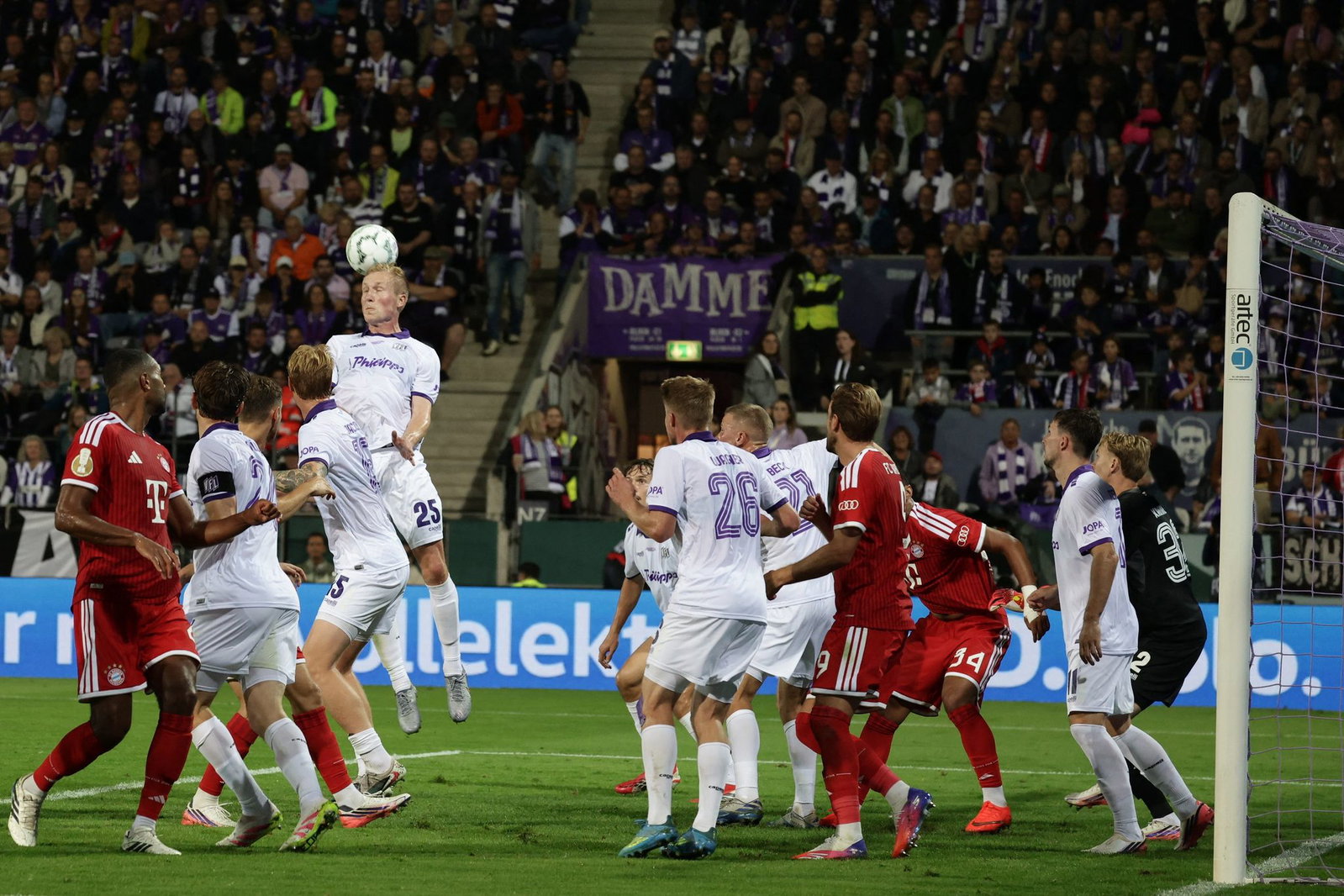 Der VfL Osnabrück stemmte sich mit aller Macht gegen den großen FC Bayern.