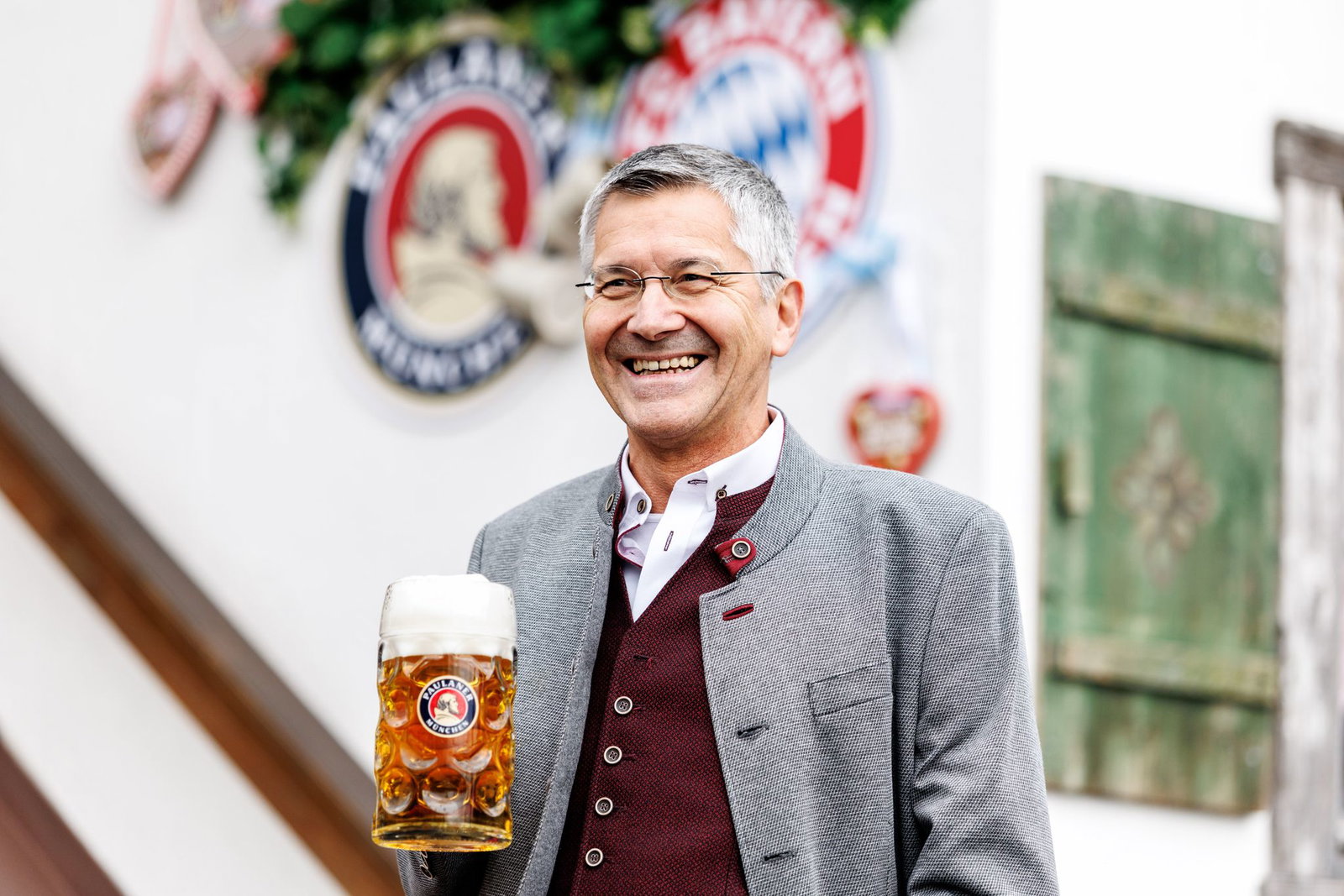 Präsident Hainer ist davon überzeugt, dass der FC Bayern am Ende wieder an der Spitze steht. (Archivbild)