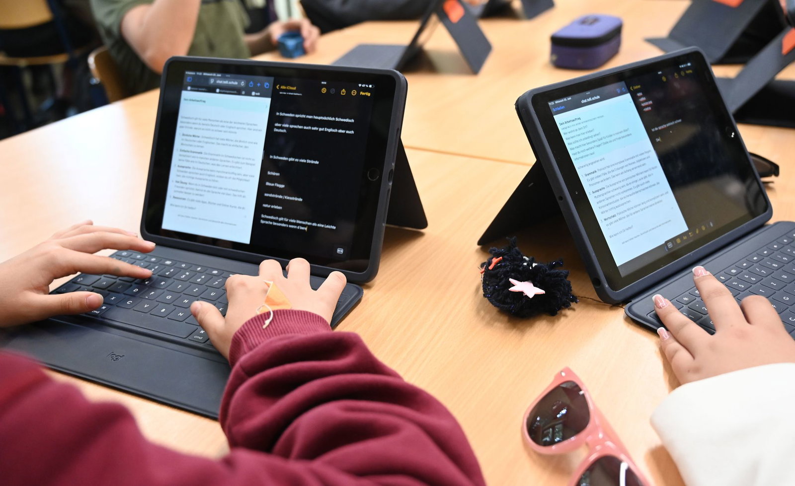 Laut Umfrage nutzen fast alle älteren Schüler KI-Tools. (Symbolbild)