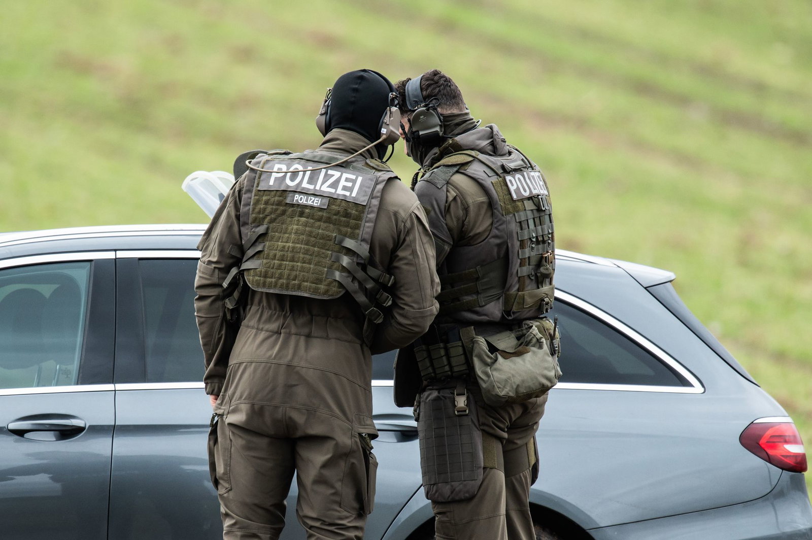 Das SEK nahm in Murr einen Verdächtigen nach einer Bedrohung mit einer Schusswaffe fest. (Symbolbild)