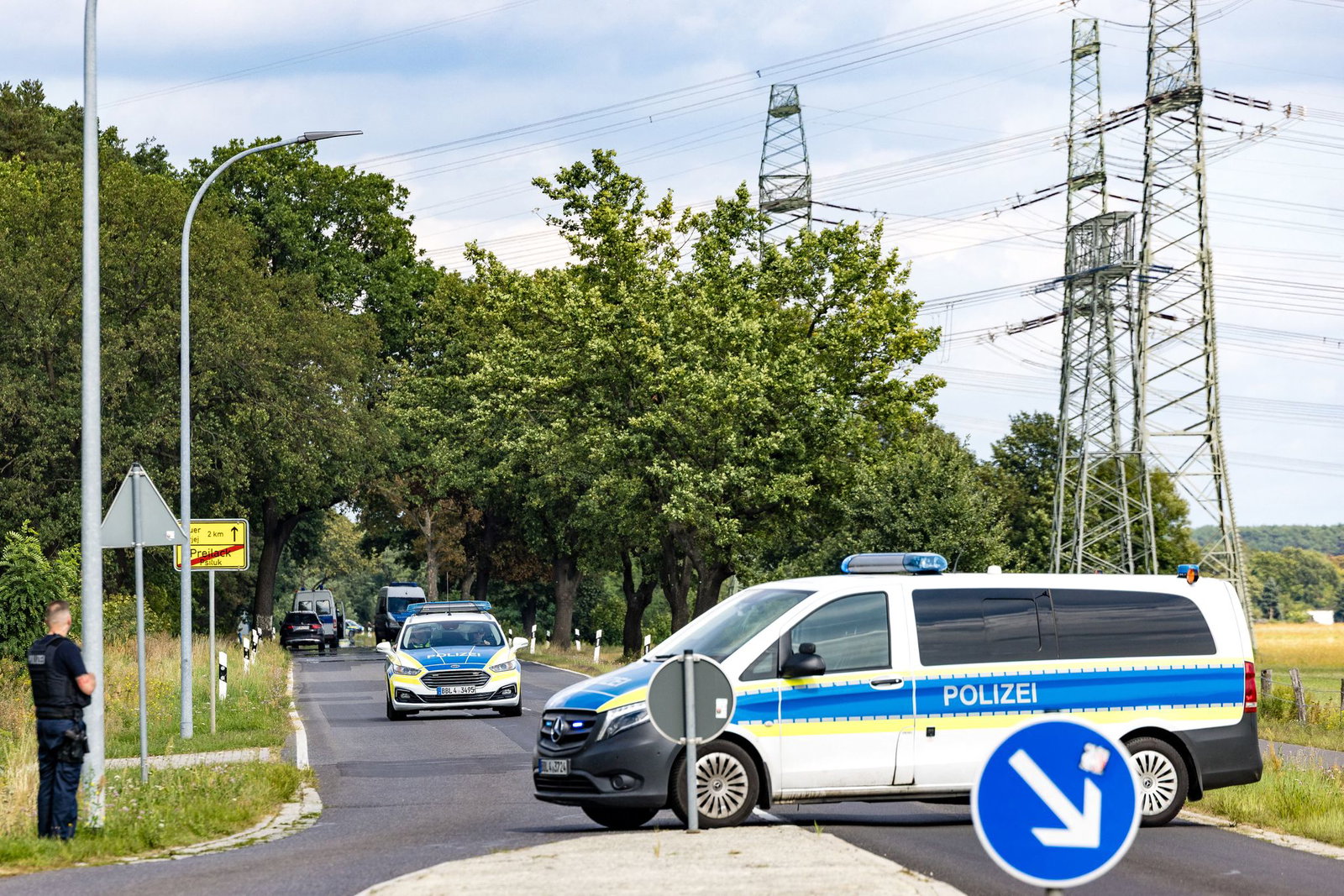 Am Dienstagmorgen hatten Unbekannte nahe dem Kohlekraftwerk Jänschwalde in Brandenburg versucht, Kurzschlüsse an Höchstspannungsleitungen auszulösen. 