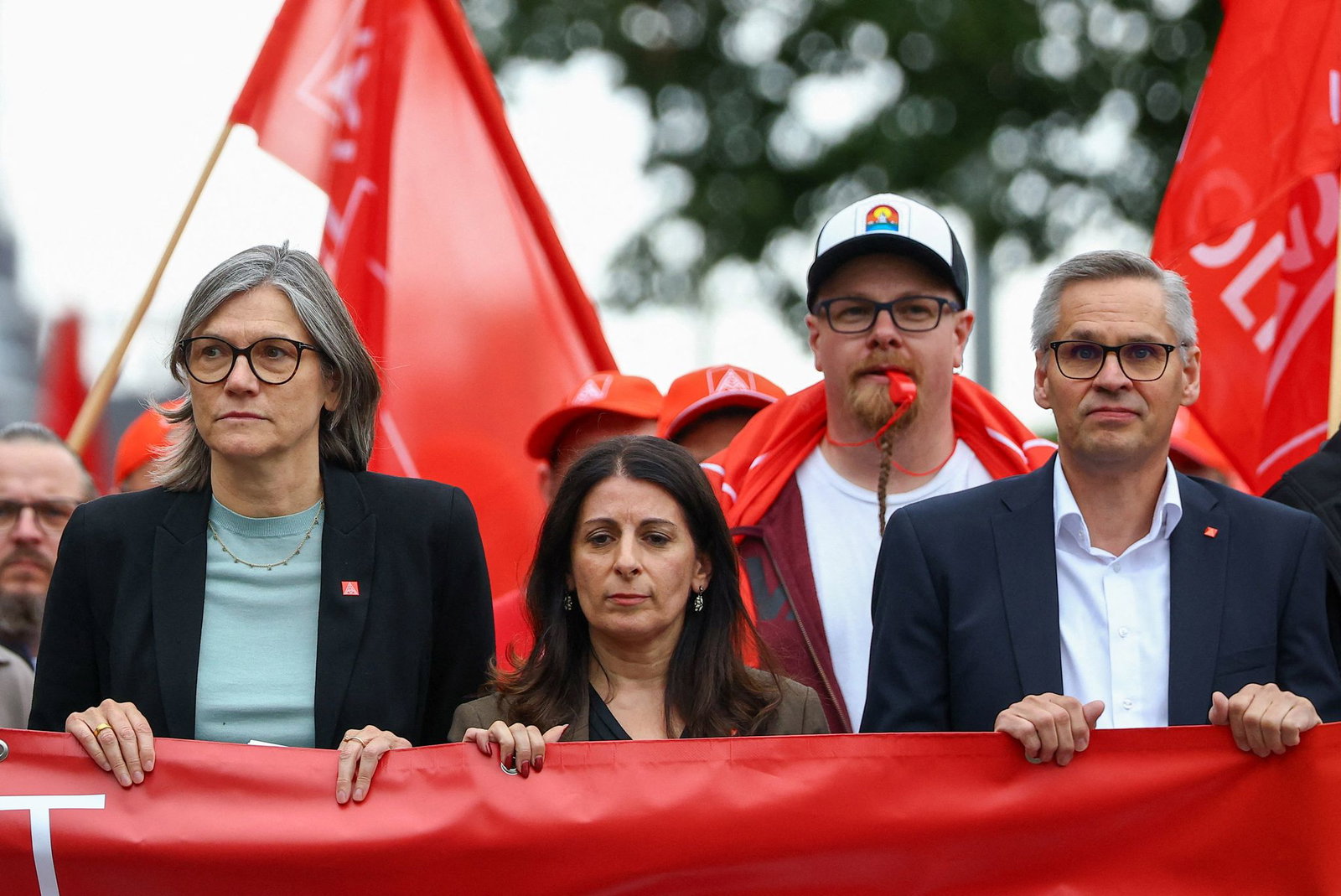 «Mit der IG Metall werden die Werke in Emden, Zwickau, Hannover und Neckarsulm nicht geschlossen», kündigt Benner an. (Archivbild)