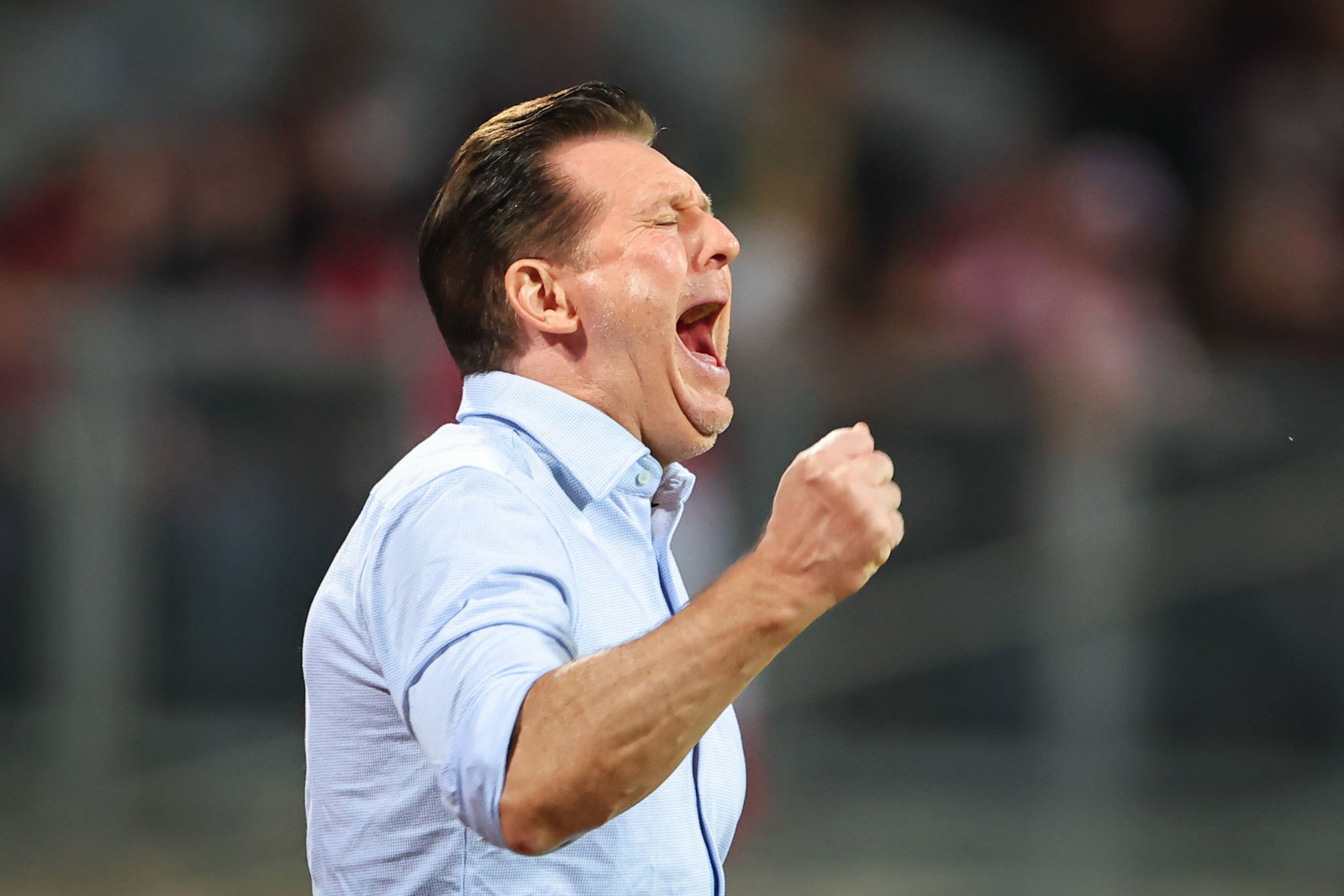 Christian Titz bei der 1:2-Niederlage von Hannover 96 in Nürnberg. 