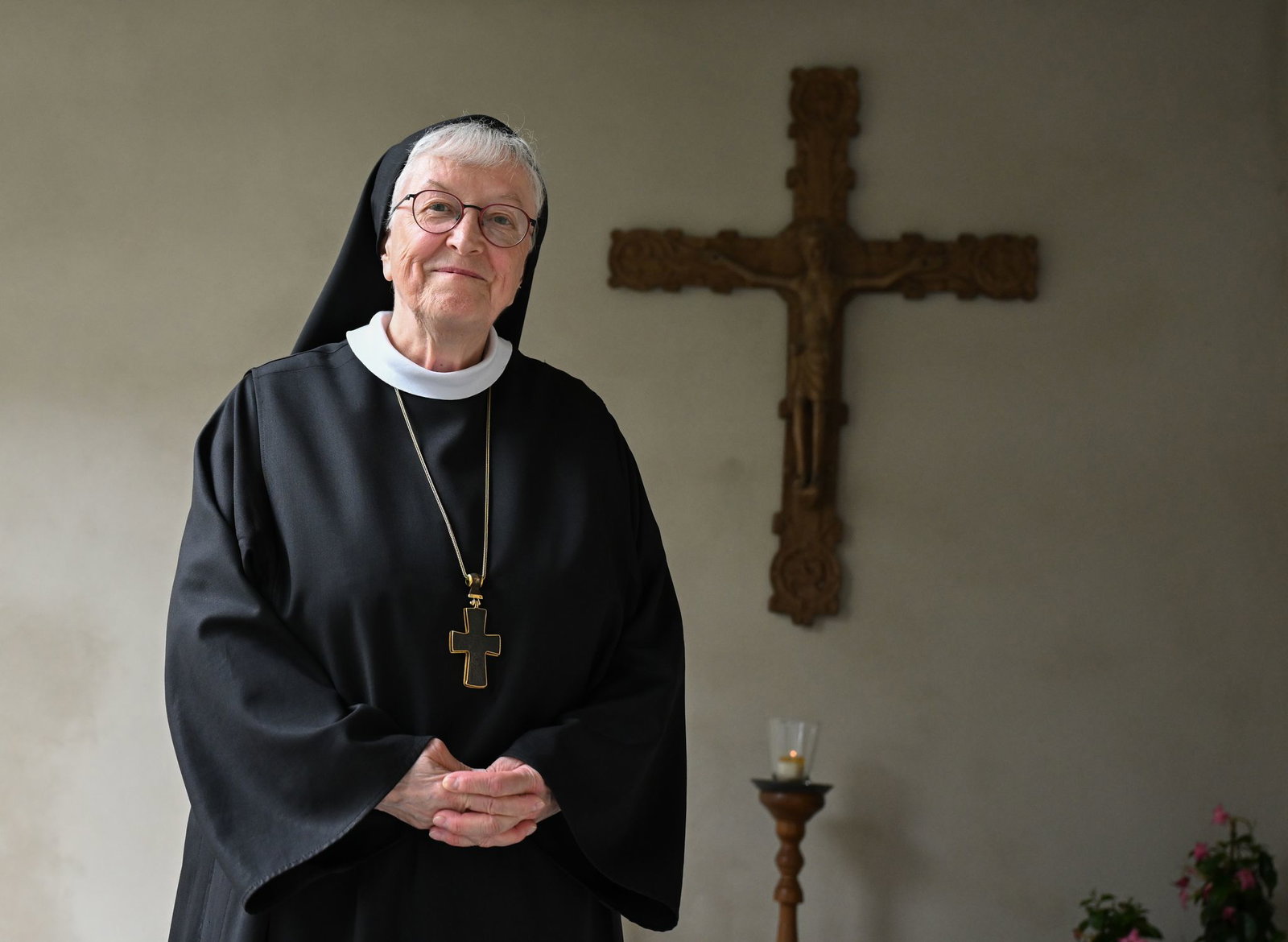 Äbtissin Elisabeth lebte und arbeitete 50 Jahre im Kloster Engelthal in der Wetterau und fühlt sich dem Ort sehr verbunden. 