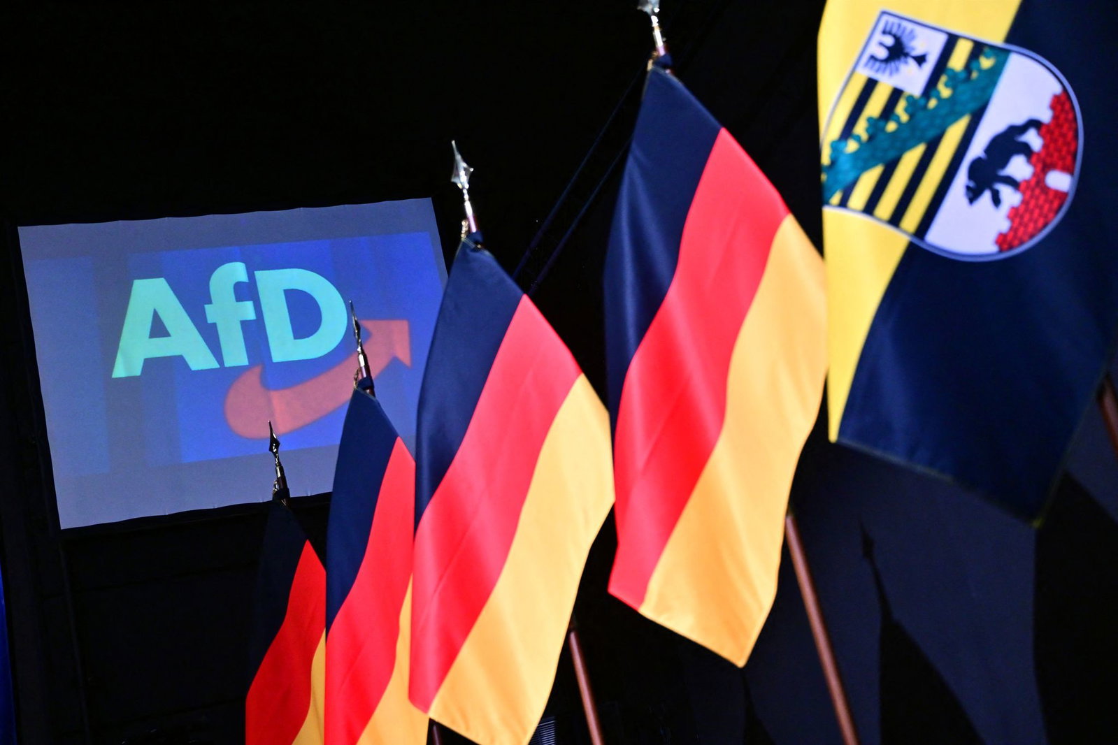 Die Innenminister haben in einer Konferenz über mögliche Konsequenzen aus dem AfD-Wahlerfolg bei der Landtagswahl in Sachsen-Anhalt beraten. (Archivbild)