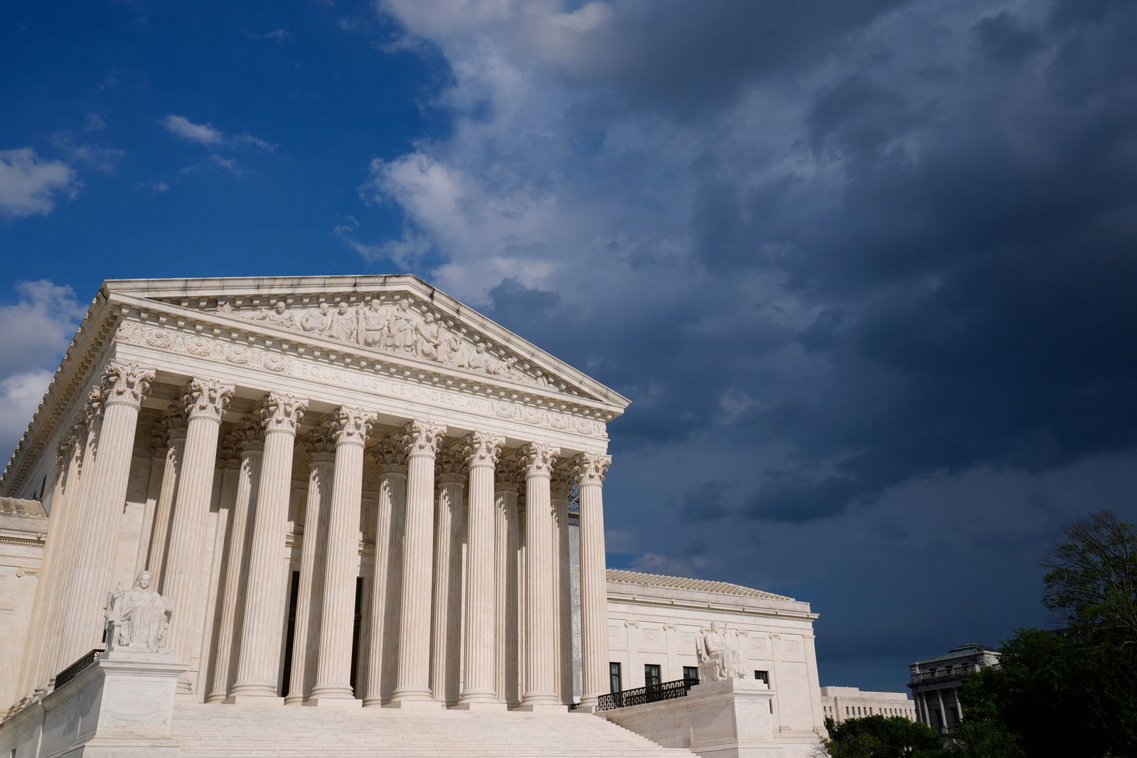 Der Supreme Court beschert der Trump-Regierung im Rechtsstreit um ihre Pläne für striktere Briefwahlregeln eine Niederlage. (Archivbild)