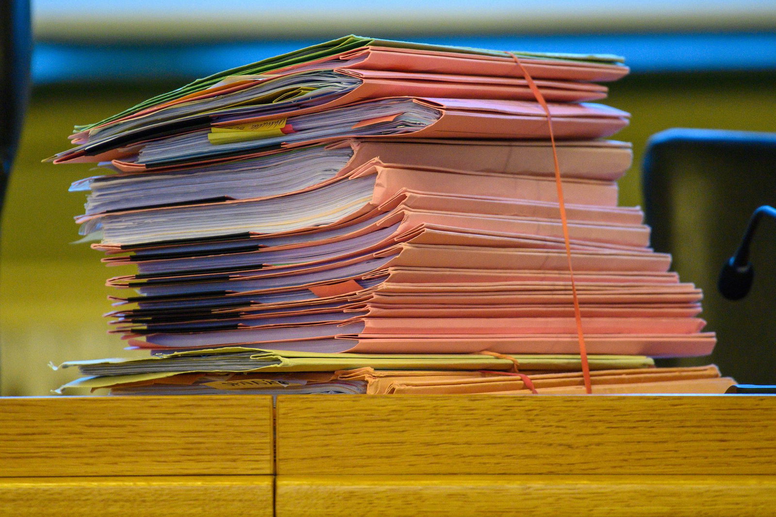 2021 hatten Einsatzkräfte etwa 20 Geschäfts- und Privaträume in Rheinland-Pfalz, im Saarland, in Hessen und in Nordrhein-Westfalen durchsucht. (Symbolbild)