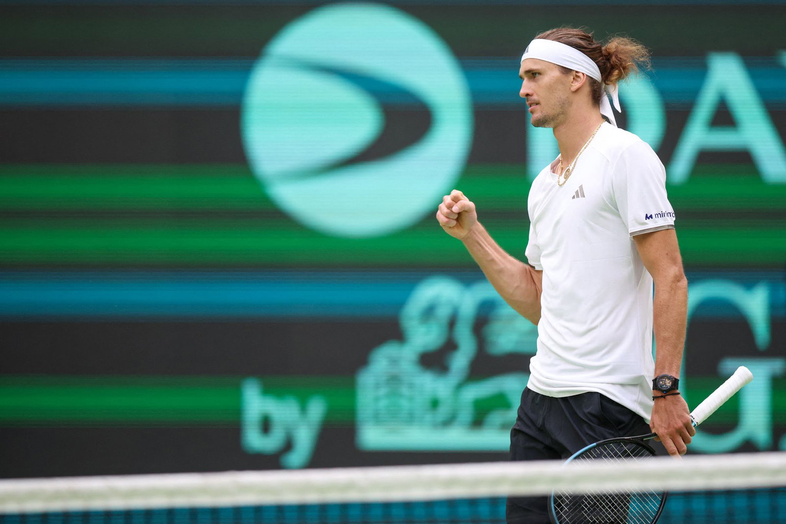 Alexander Zverev bejubelt den Sieg gegen Kroatien im Davis Cup.