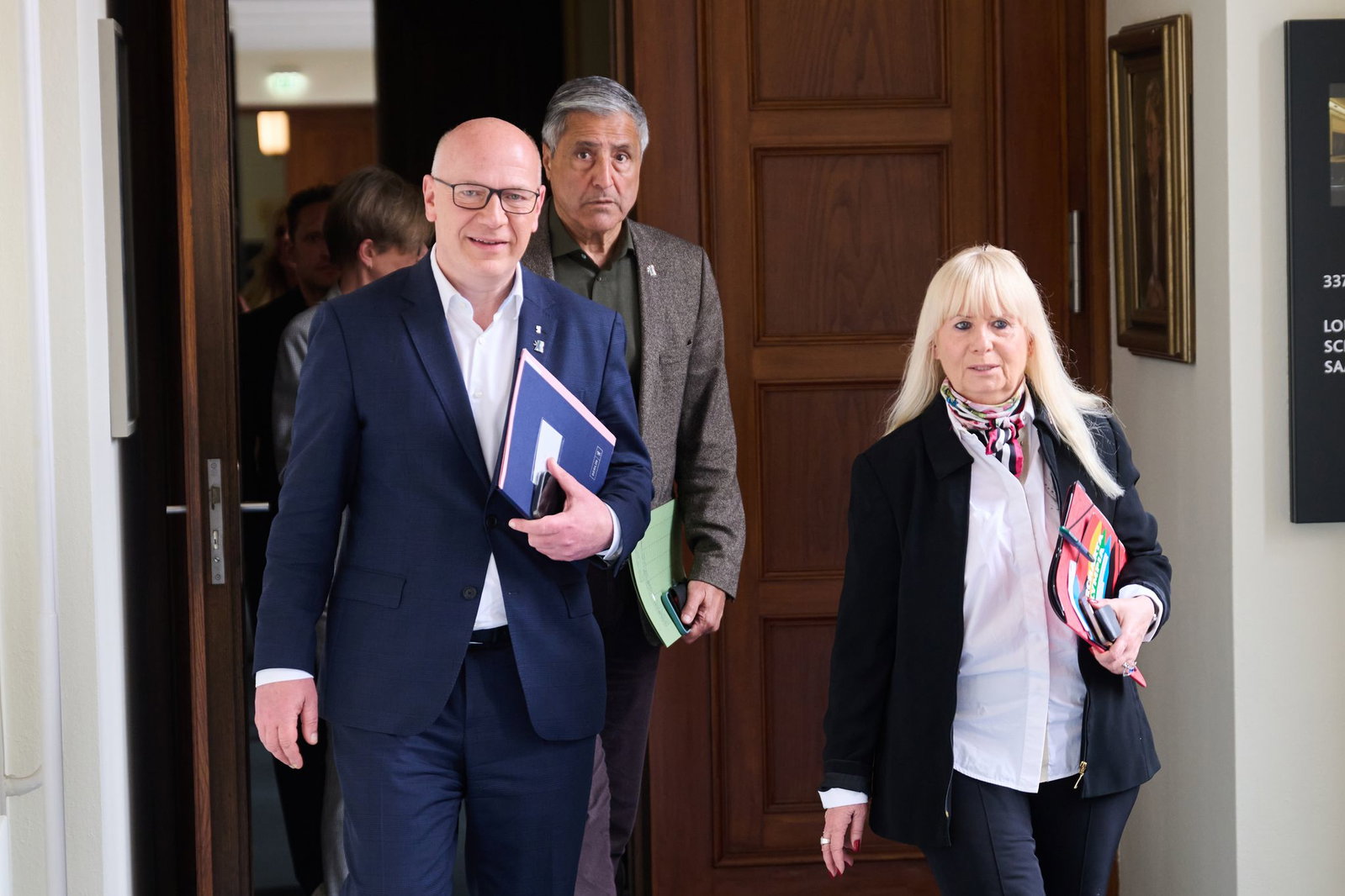 Wegner (l), Niroomand (M) und Spranger hatten die Bewerbung vorangetrieben. (Archivbild)