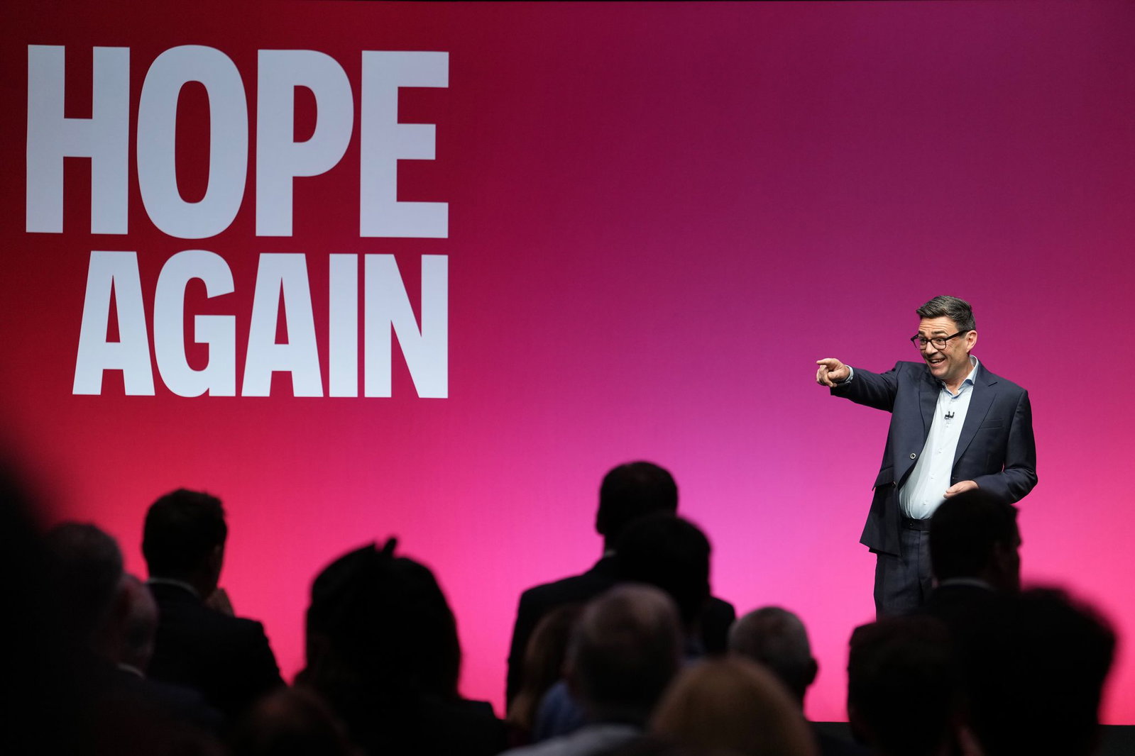 Andy Burnham kündigte tiefgreifende Reformen an. 