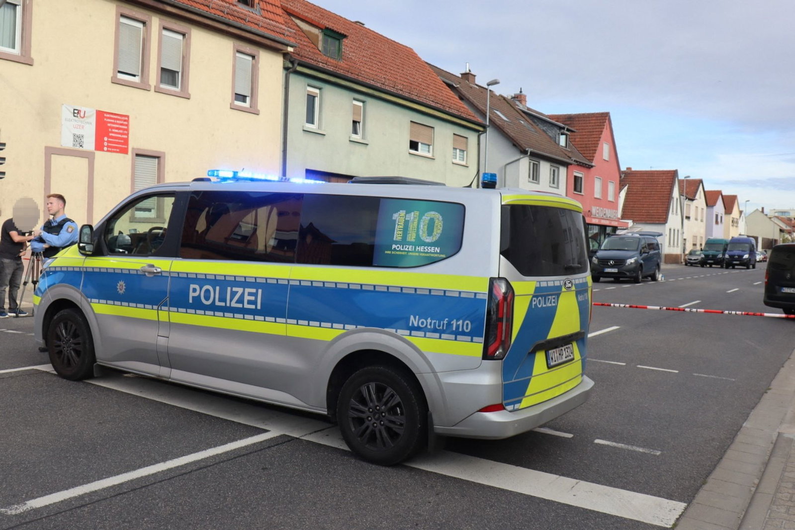 Die Polizei hat den Tatort weiträumig abgesperrt.