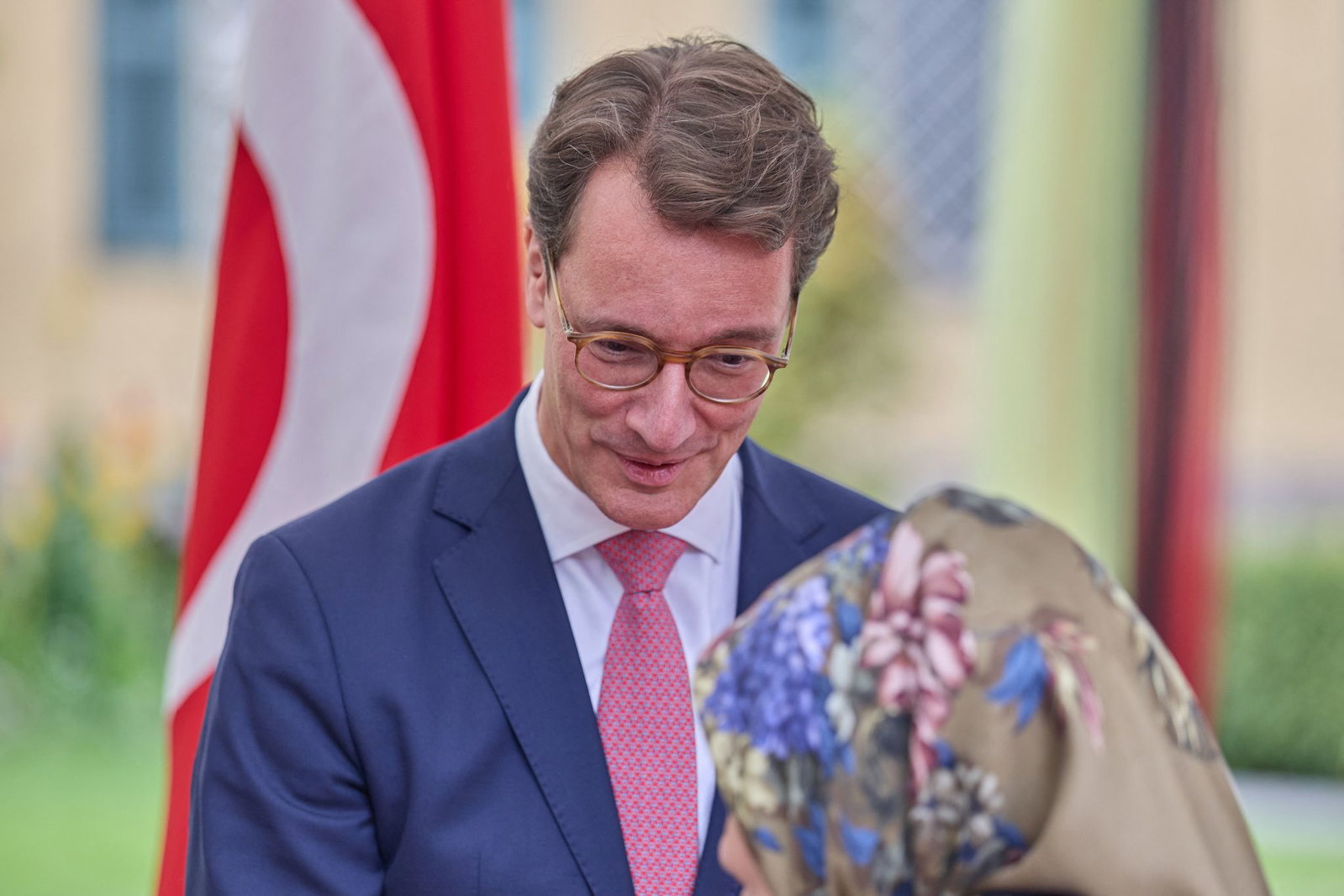 Nach drei Tagen in der Türkei fliegt Wüst am Mittwochabend nach Düsseldorf zurück.