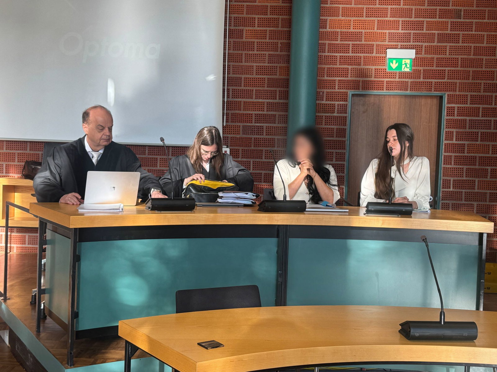 Die Kieferorthopädin muss sich wegen gefährlicher Körperverletzung verantworten. 