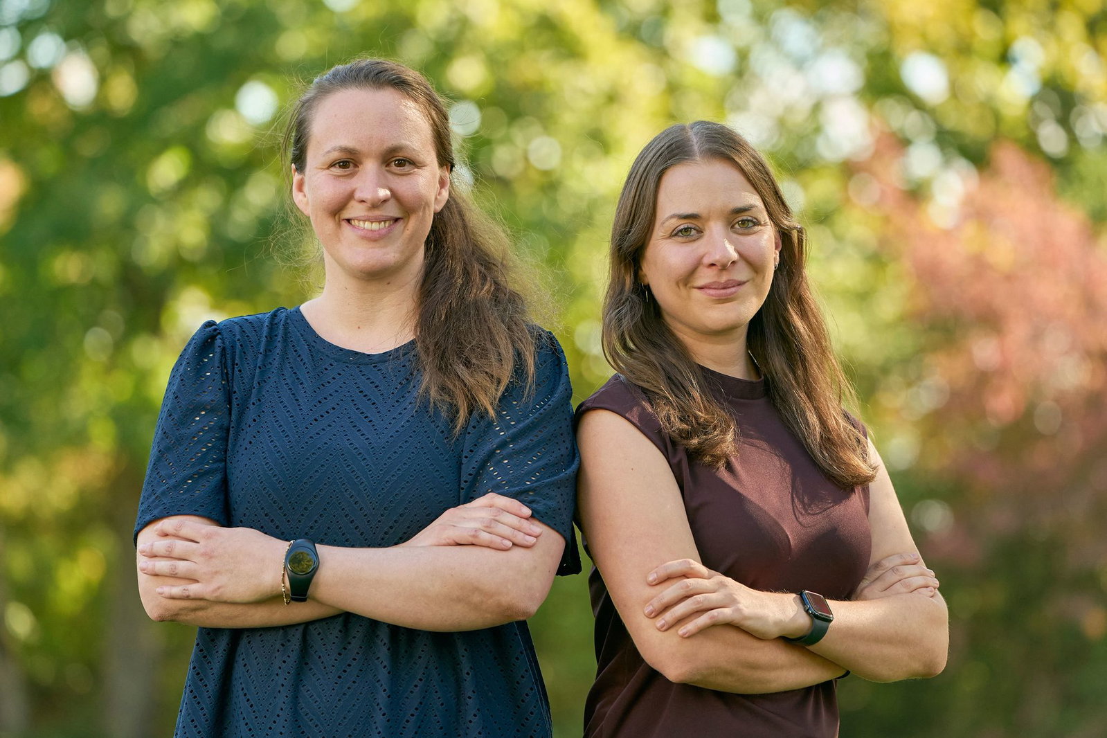 Die bisherige Landesvorsitzende Rebecca Ruppert (l) führt die rheinland-pfälzische Linke künftig gemeinsam mit Judith Huber, bislang Beisitzerin im Landesvorstand.