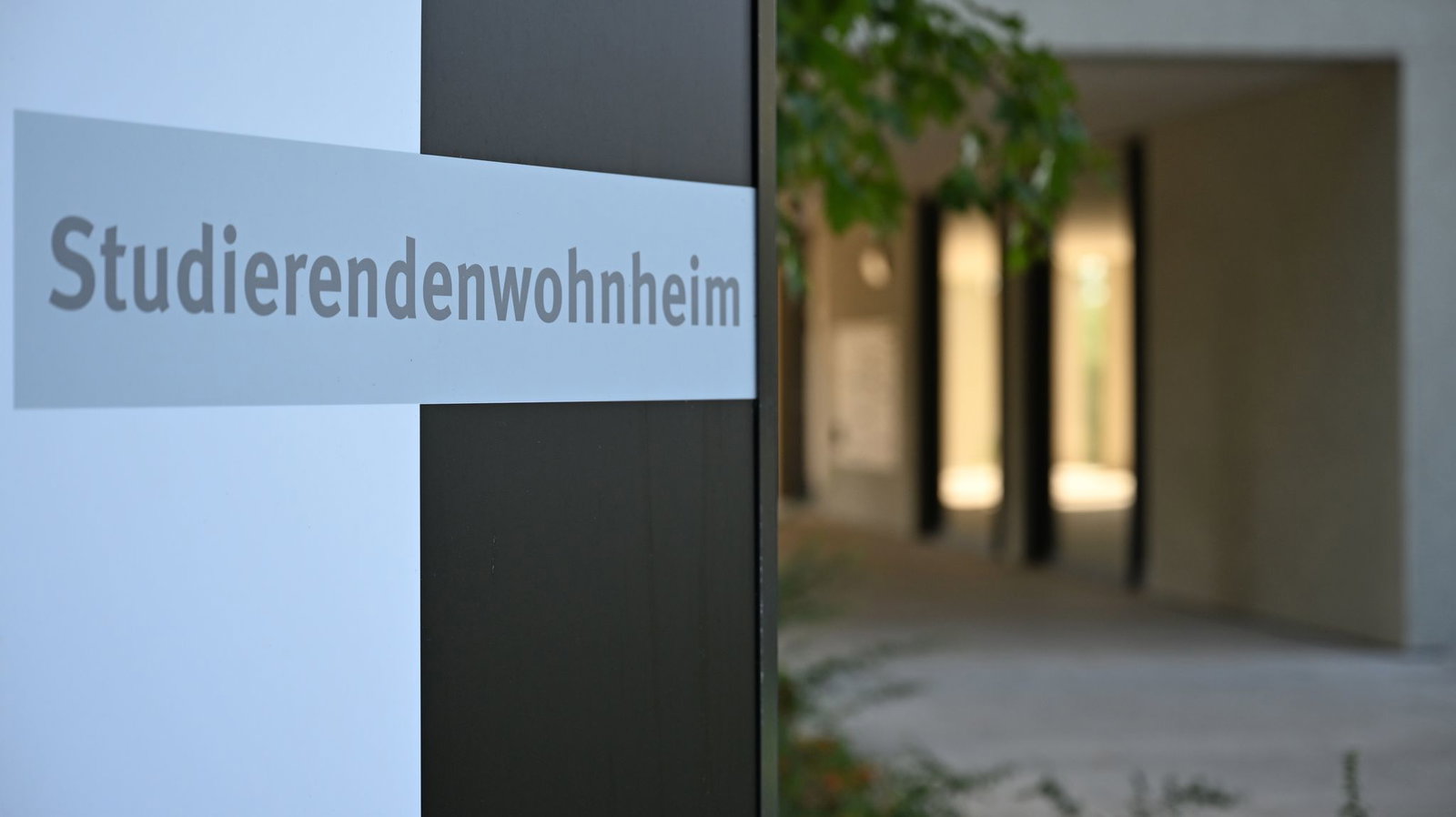 Auch andere Dinge werden teurer, etwa ein Platz in einem Wohnheim. (Archivbild)