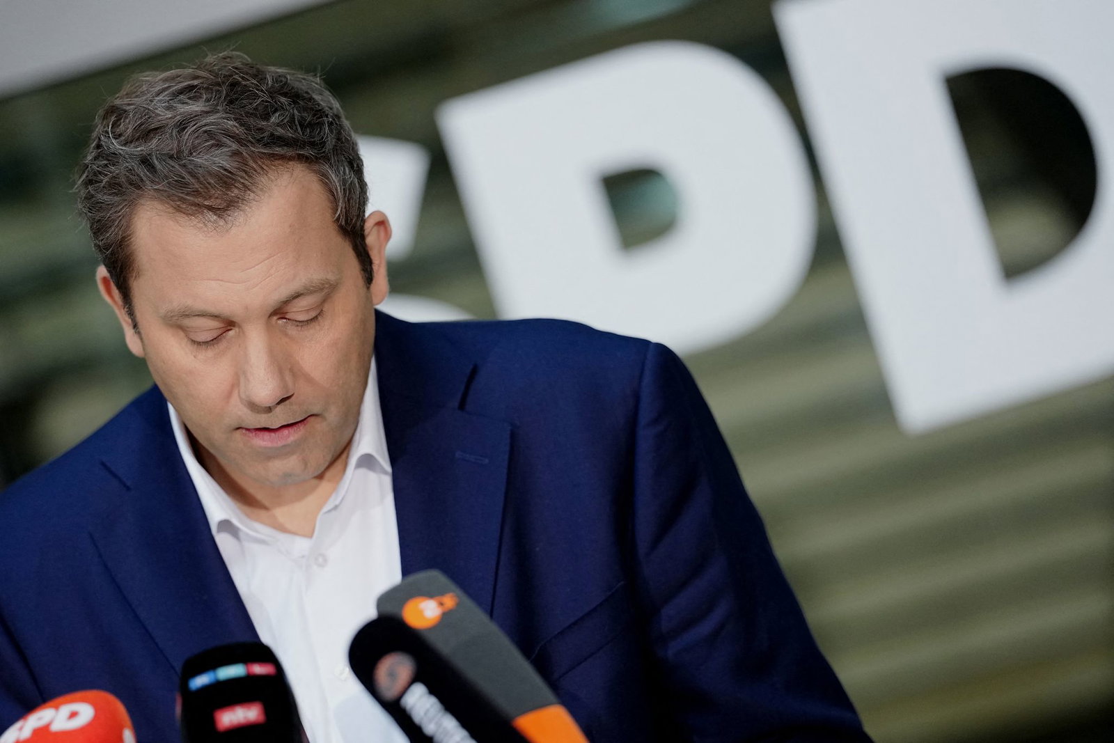Klingbeil bedauert dem Rücktritt der SPD-Co-Vorsitzenden. 