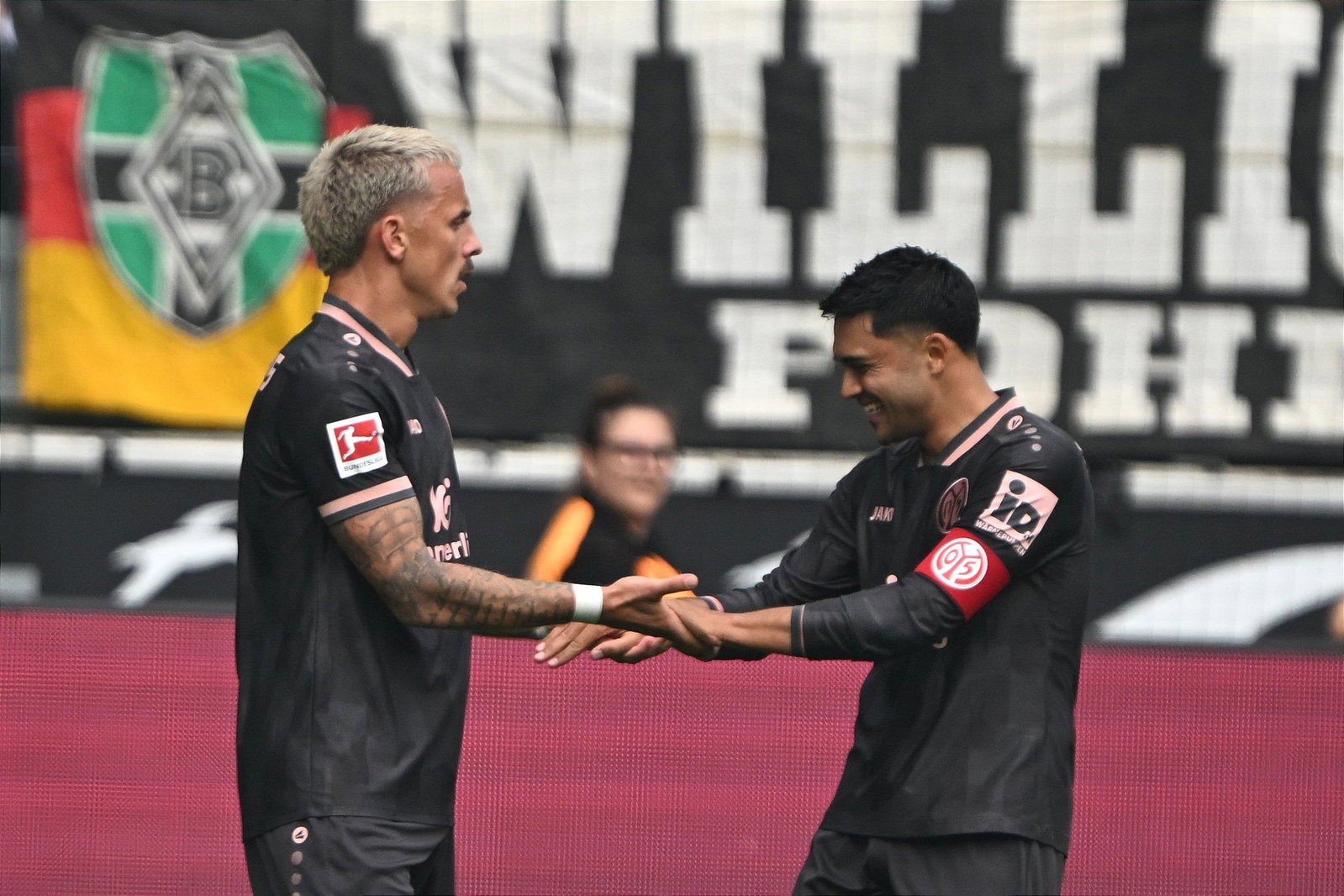 Phillip Tietz (l. und Nadiem Amiri: Torjubel gegen Werder? (Archivbild)