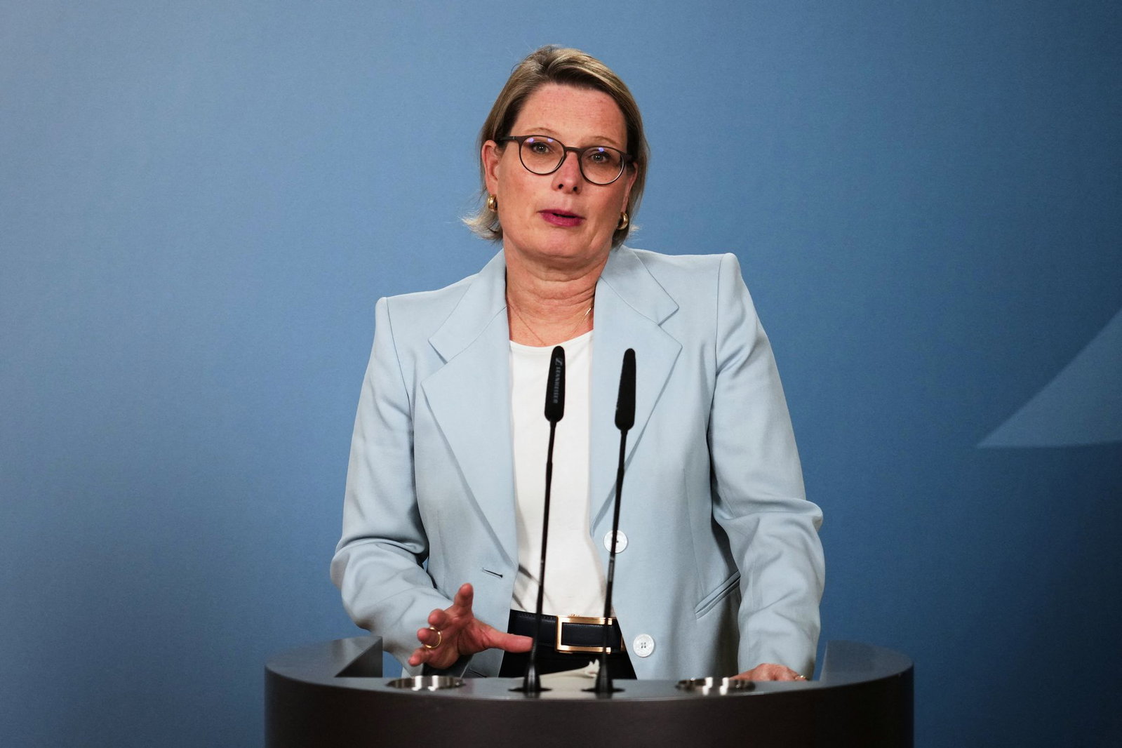 Der Schutz von Frauen vor Gewalt, auch digitaler Gewalt, ist ein Schwerpunkt der Arbeit von Bundesjustizministerin Stefanie Hubig (SPD). (Archivfoto)