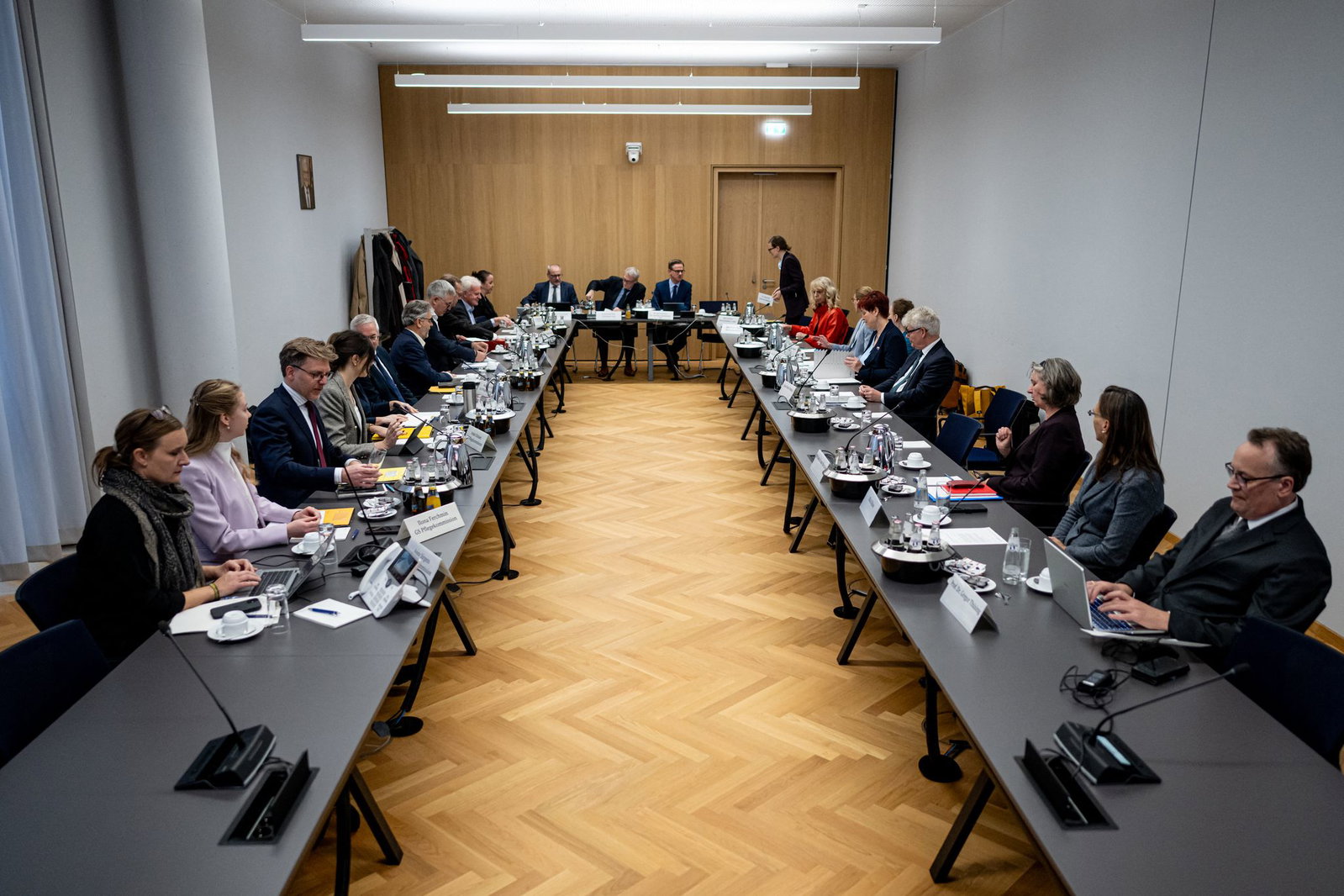 Die Pflege-Expertenkommission soll bis Ende Januar Vorschläge vorlegen. 