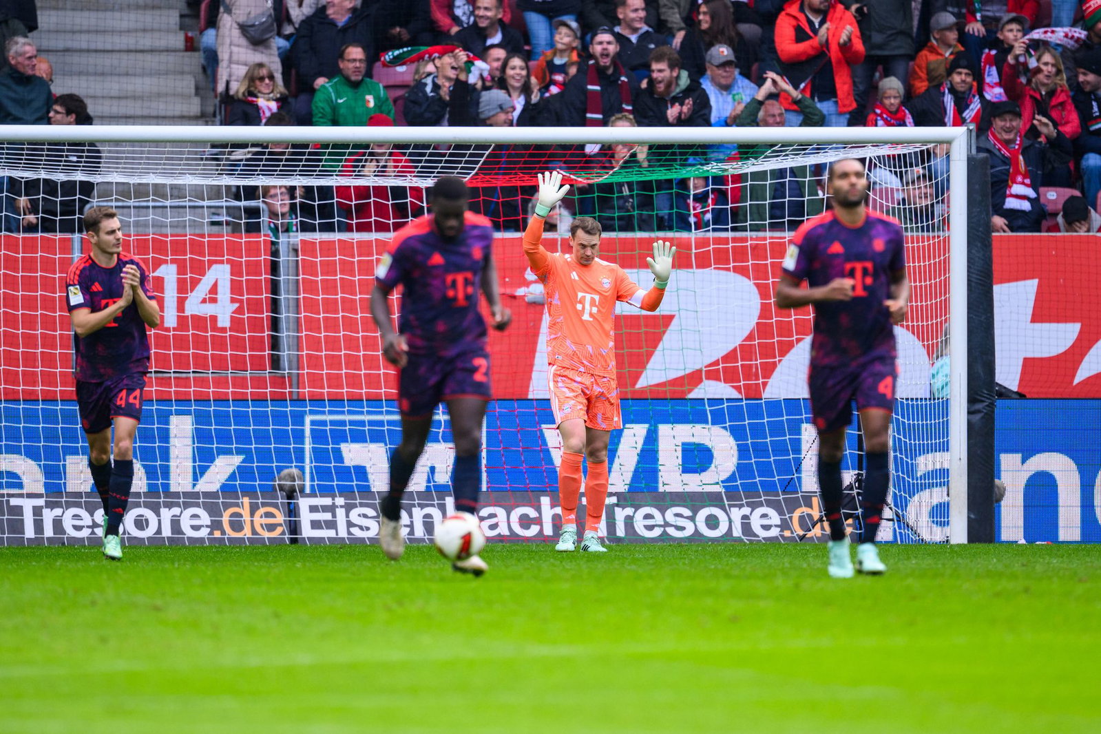  Patzte beim 0:1 gegen Augsburg: Bayern-Torwart Manuel Neuer 