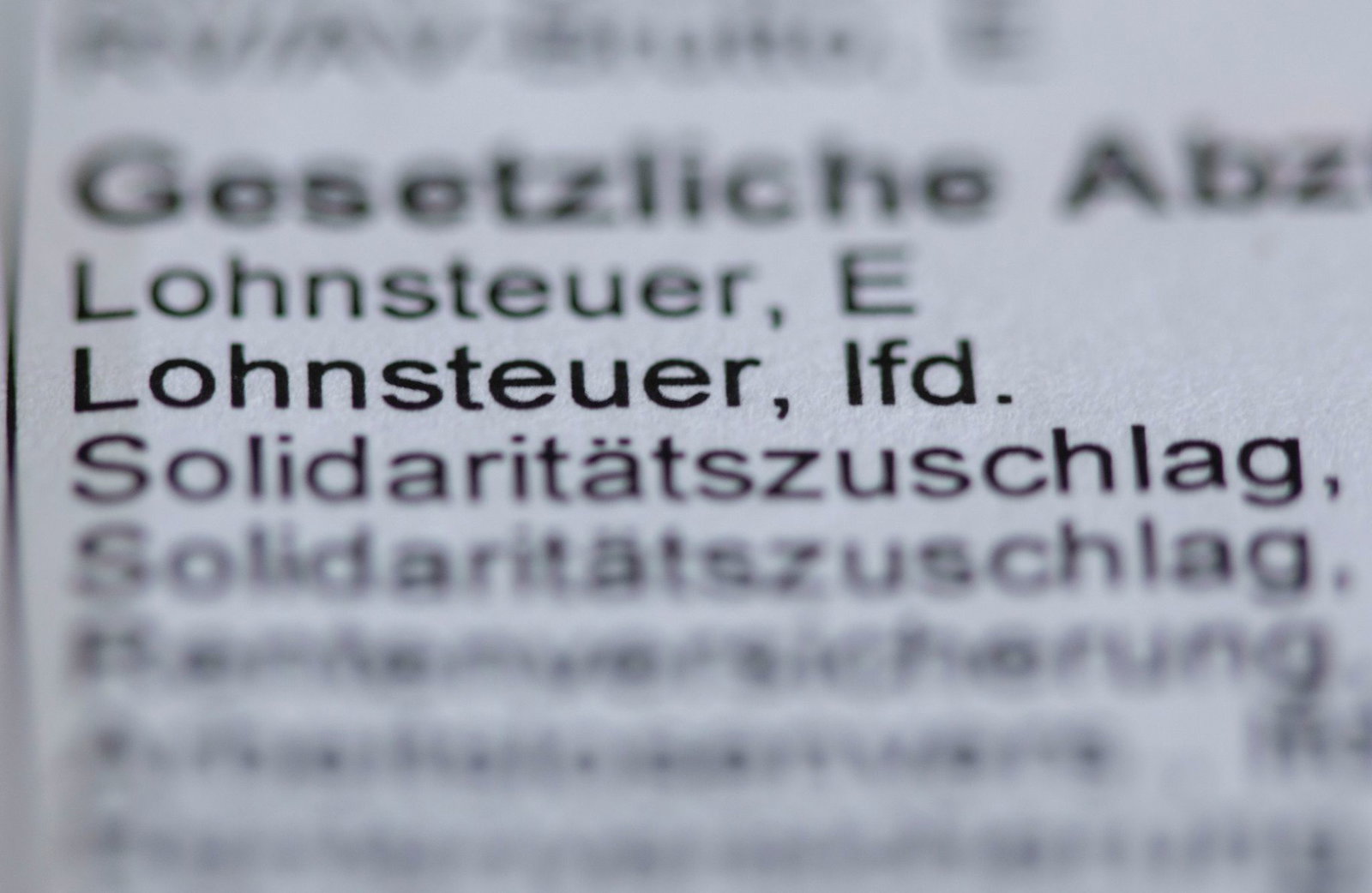 Wer eine Lohnsteuerermäßigung beantragen möchte, muss auf Fristen achten. (Symbolbild)
