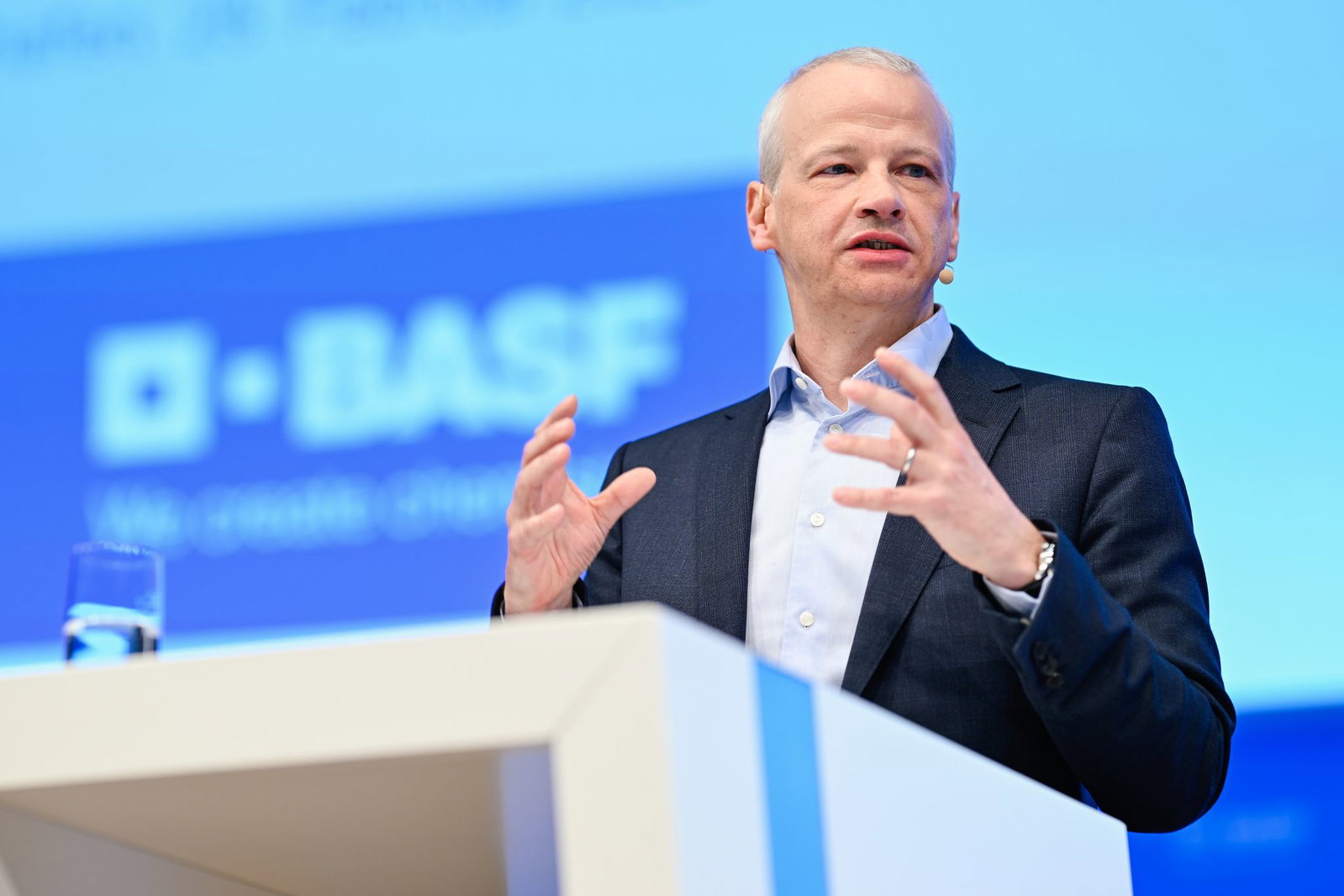 BASF - hier Konzernchef Markus Kamieth - legt Zahlen zum dritten Quartal vor. (Archivbild)