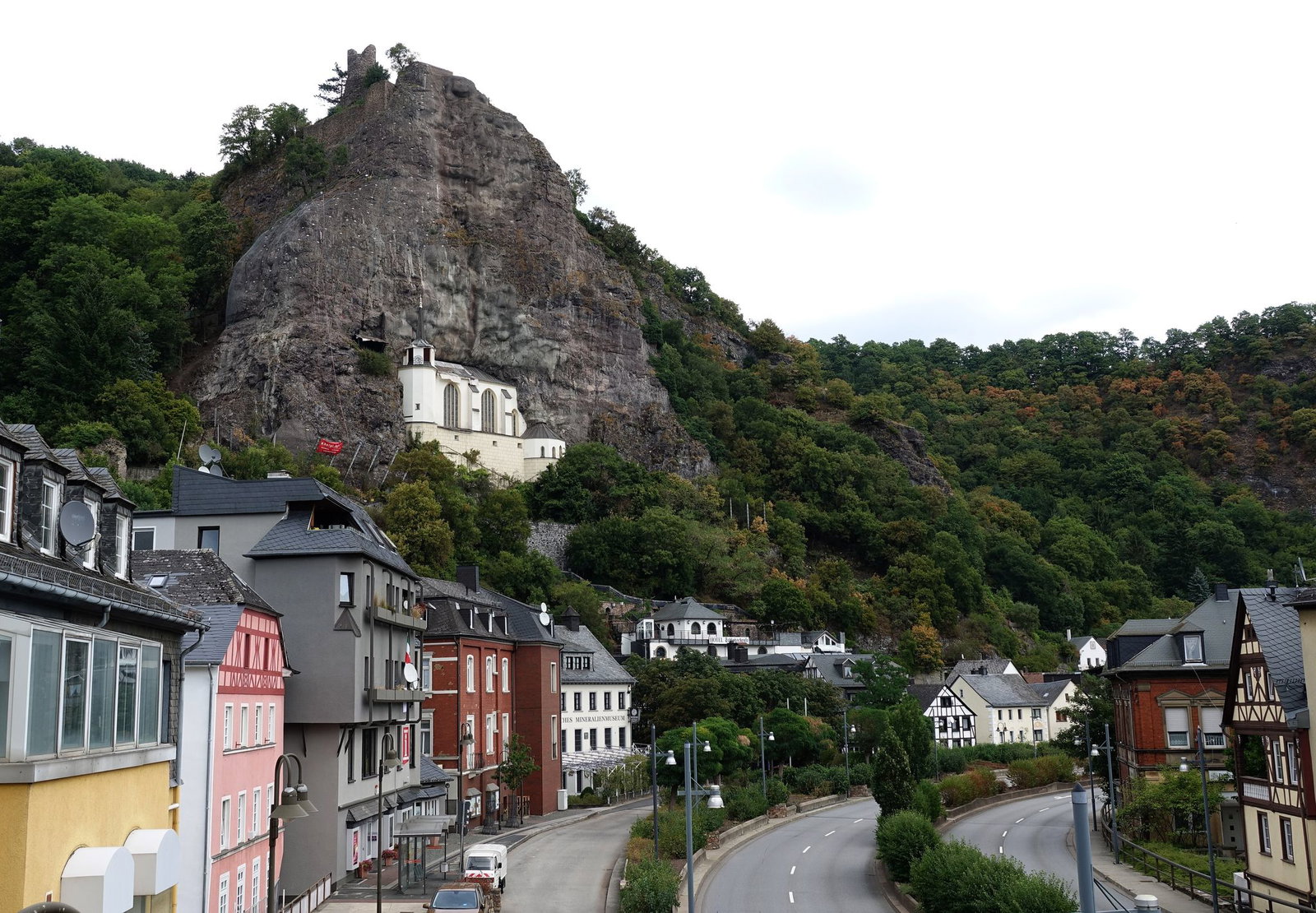 Im Stadtrat von Idar-Oberstein wird ein Antrag zurückgezogen. (Symbolbild)