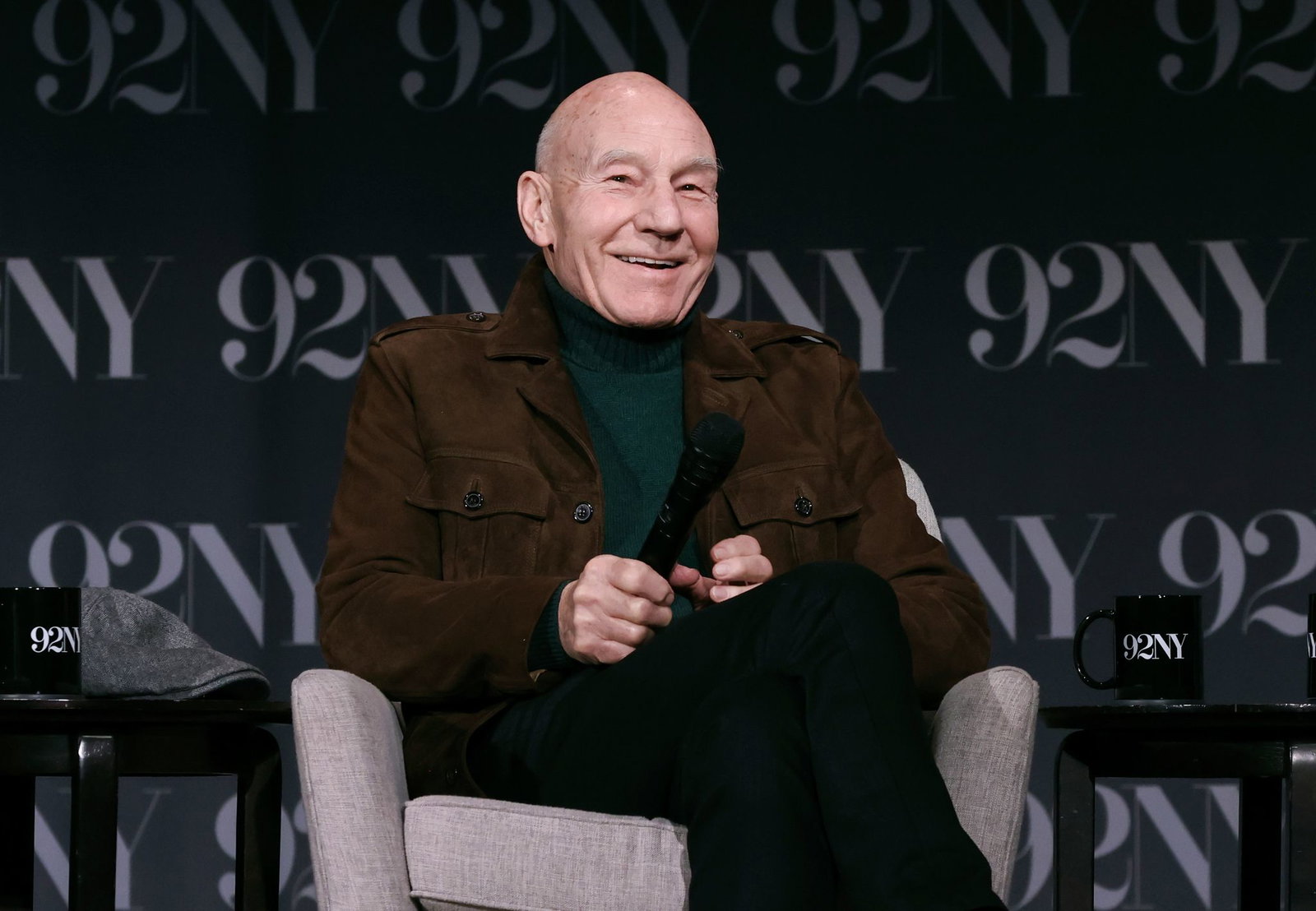 Patrick Stewart ist im Dezember wieder im Kino zu sehen. (Archivbild)