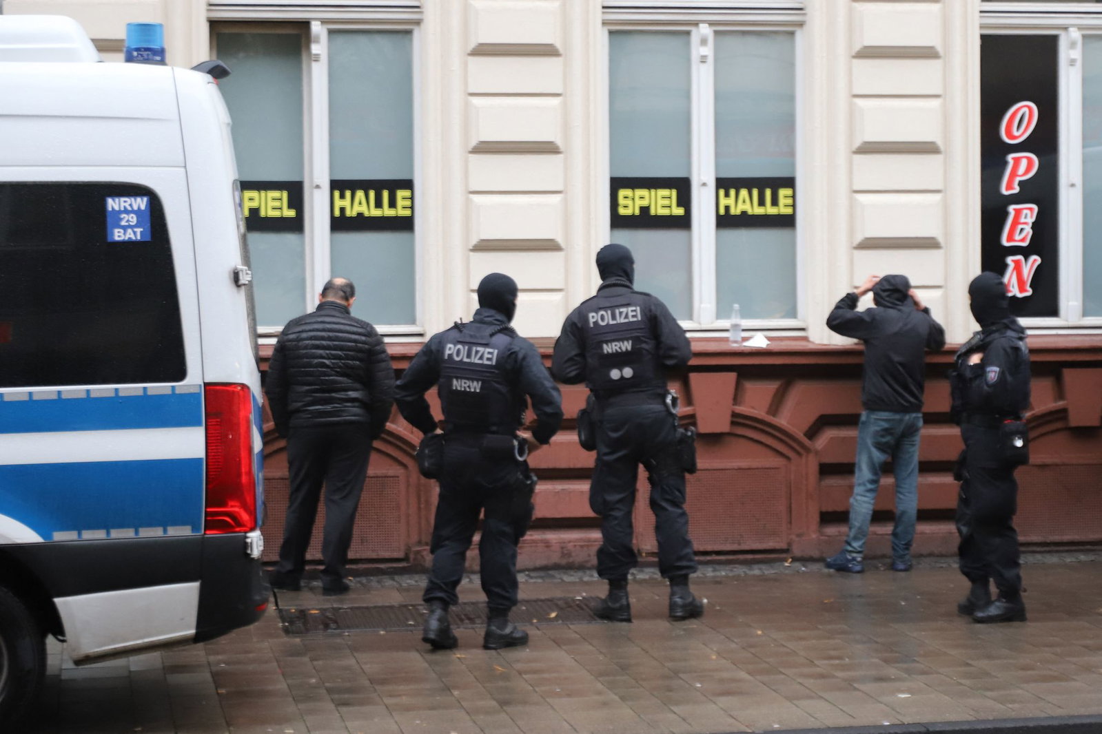 Der Einsatz begann am frühen Morgen.