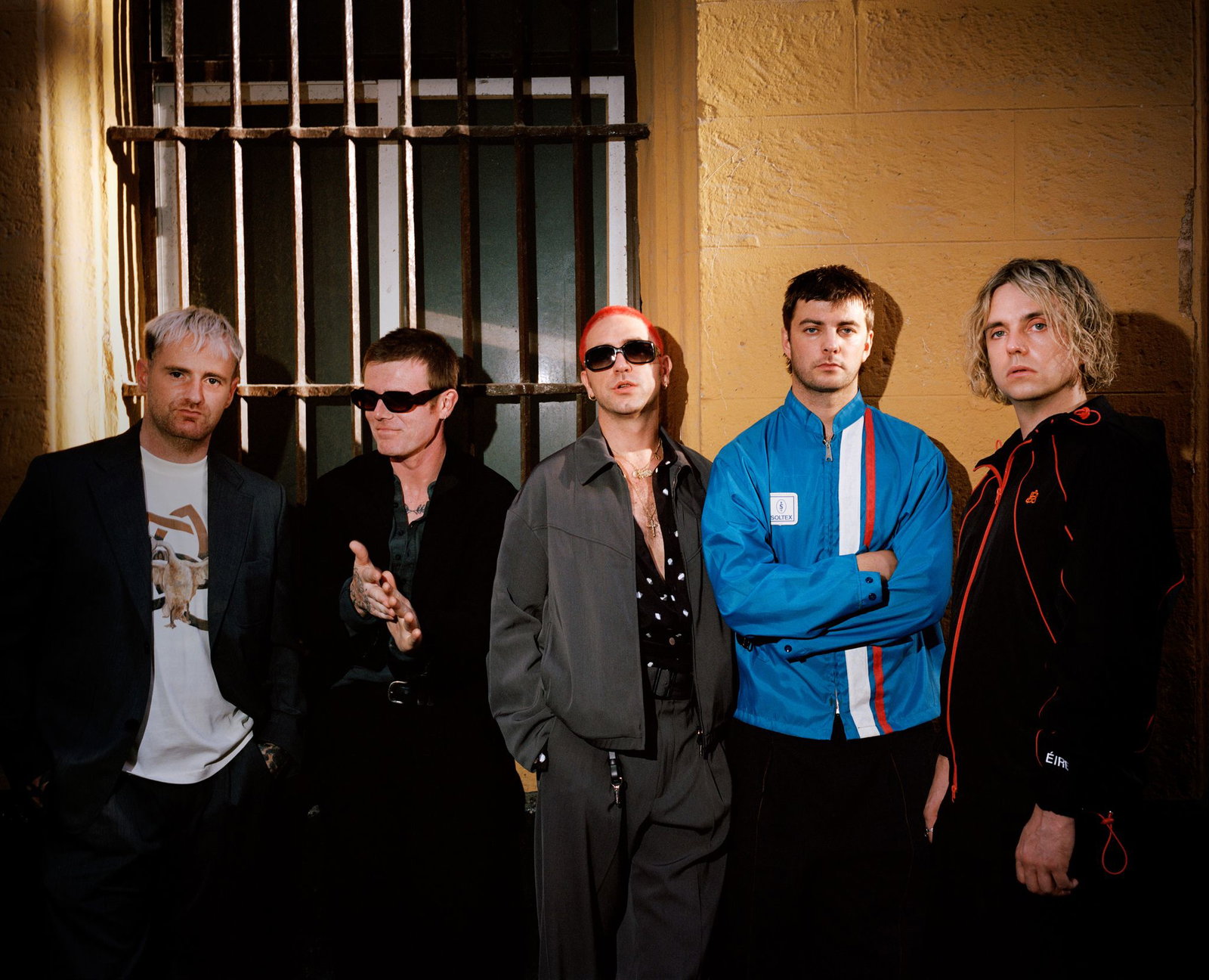 Die irische Post-Punk-Band Fontaines D.C. um den Sänger Grian Chatten. 