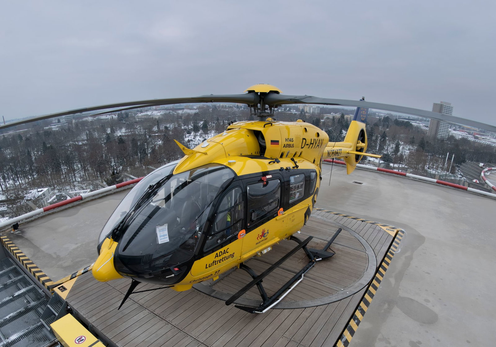 Bei dem Unfall war auch ein Rettungshubschrauber im Einsatz. (Symbolbild)
