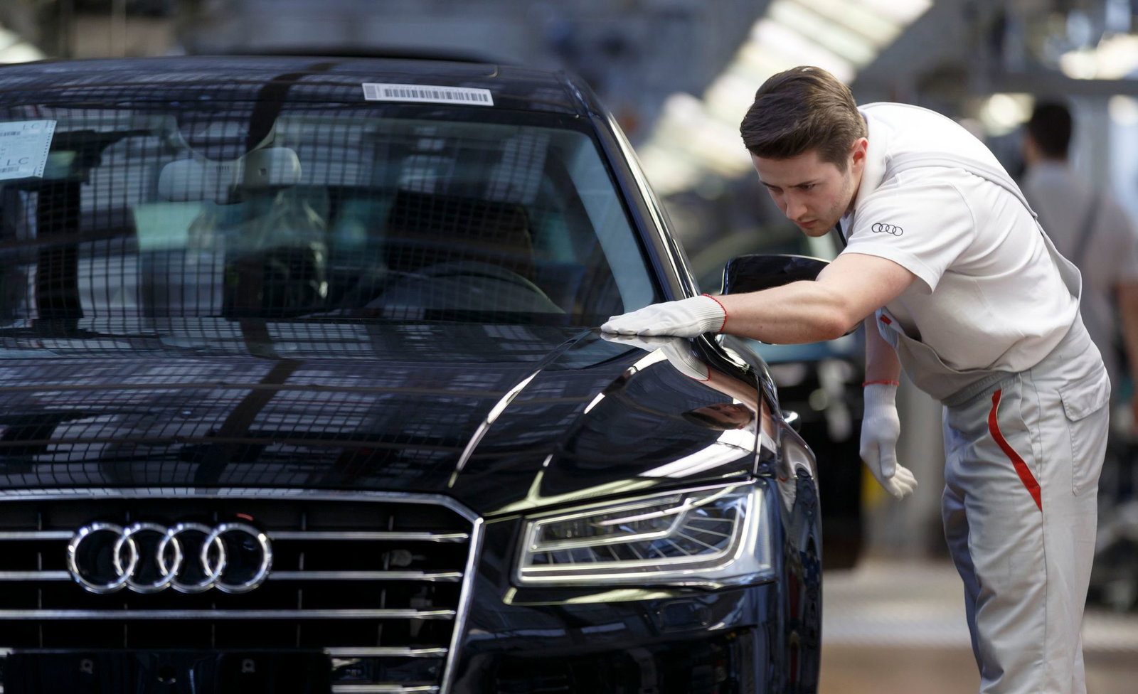 Wesentliche wirtschaftliche Rahmenbedingungen hätten sich deutlich verschlechtert, sagt Audi-Chef Döllner. (Archivbild)
