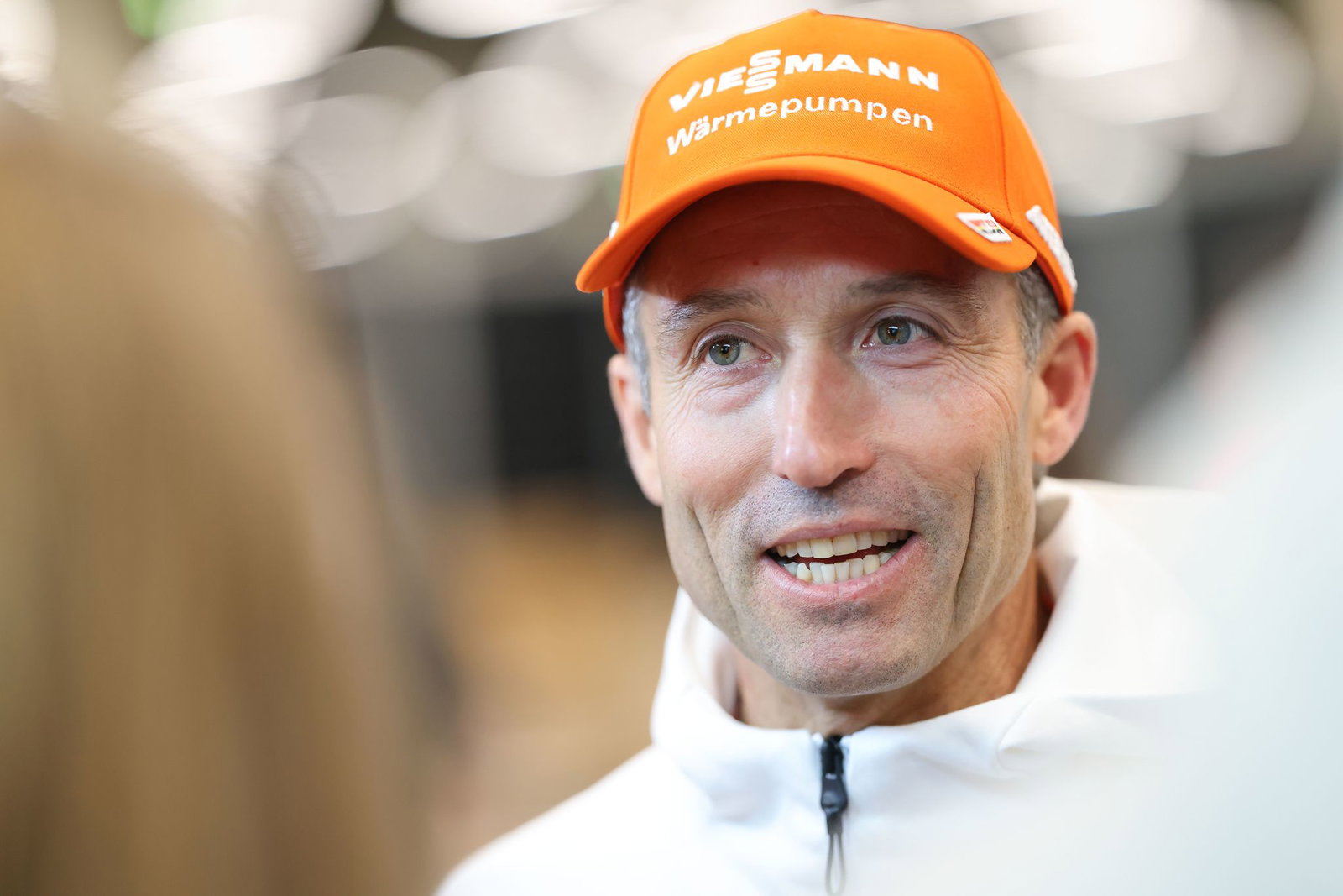 DSV-Sportdirektor Peter Schlickenrieder freut sich über die Rückkehr von Victoria Carl. (Archivbild)