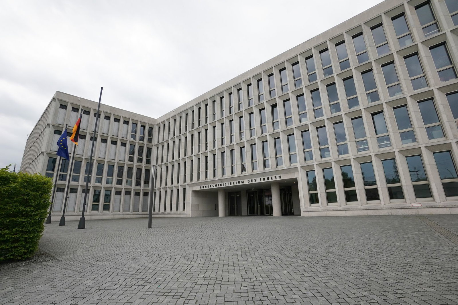 Laut Bundesinnenministerium betonen die bisher bekanntgewordenen Aufrufe den friedlichen Charakter der Proteste. (Symbolbild) 