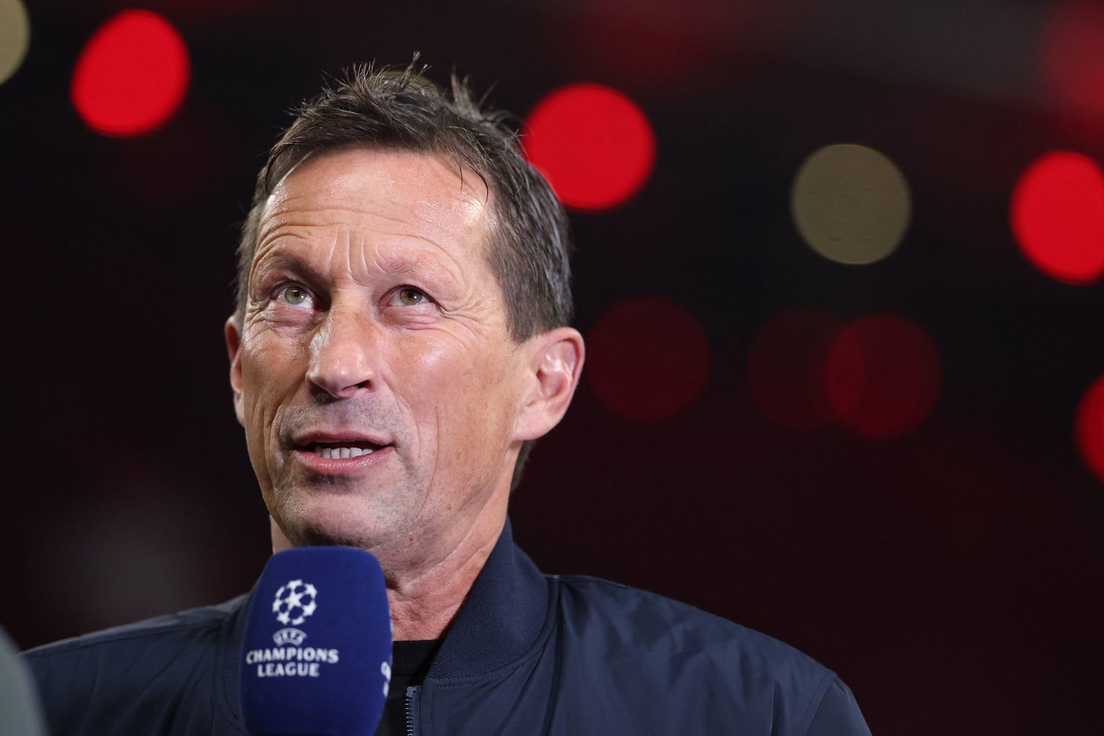 Roger Schmidt, Head of Global Soccer Red Bull, ist erstmals in neuer Funktion bei einem Spiel in Leipzig.
